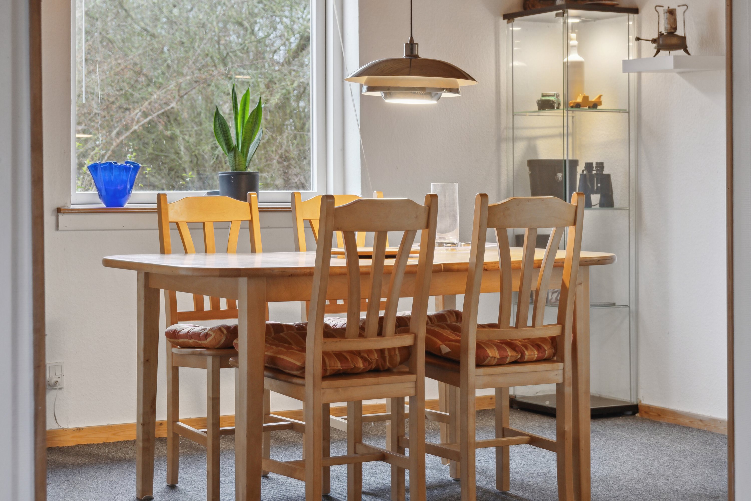 Fremhævet spisestue billede i fuldskærmstilstand. Billede af Svinøvestervej 7, 4750 Lundby