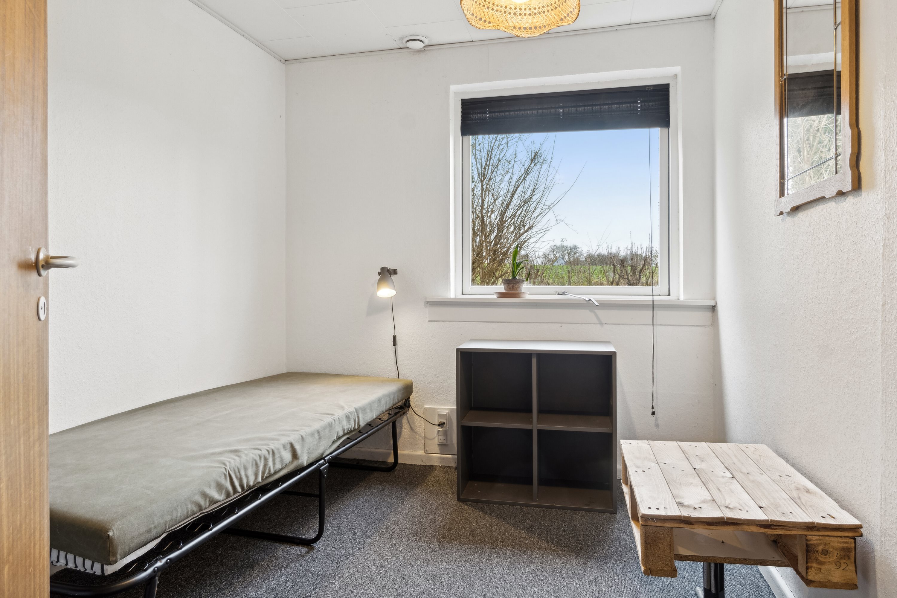 Fremhævet soveværelse billede i fuldskærmstilstand. Billede af Svinøvestervej 7, 4750 Lundby