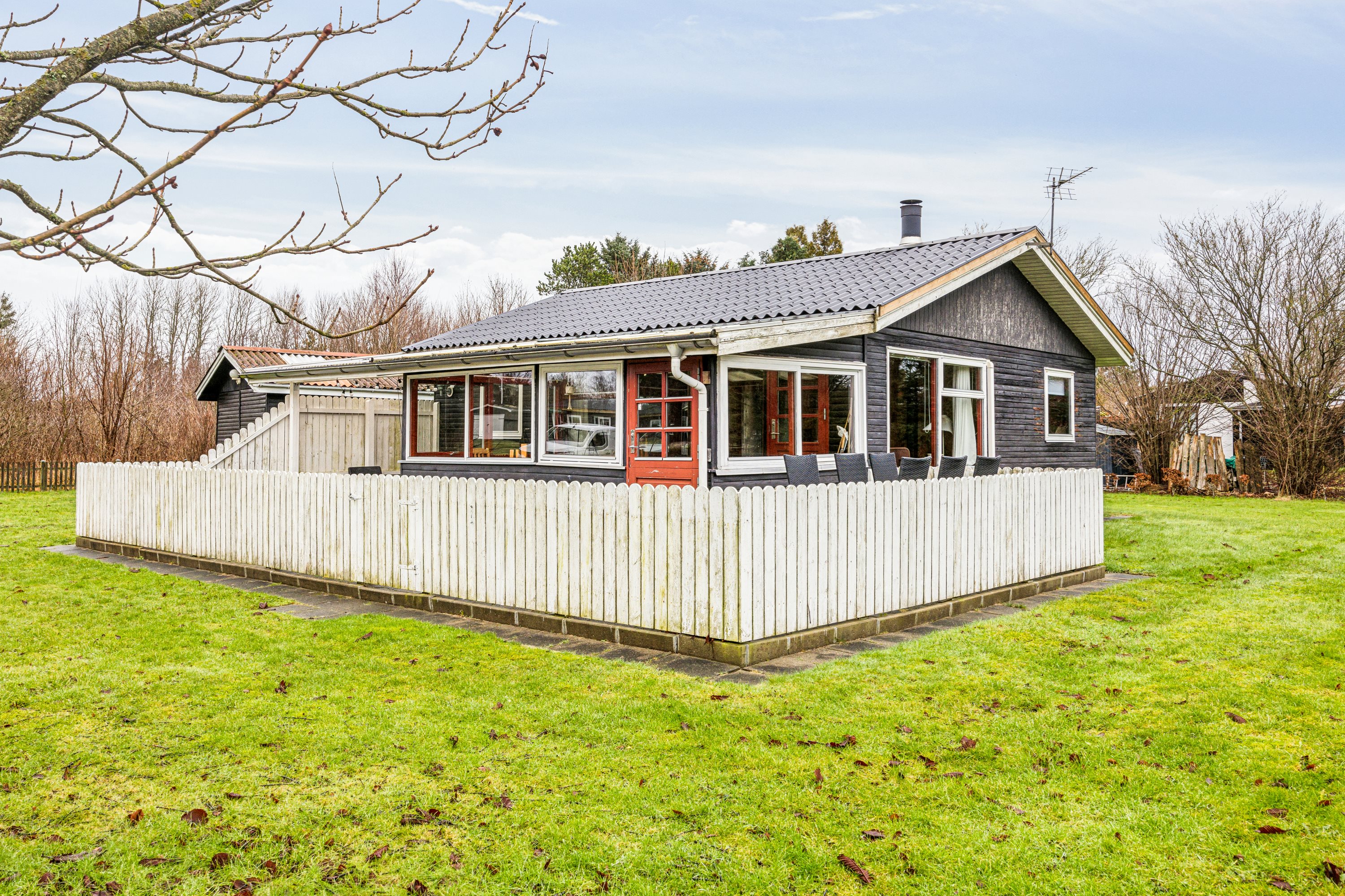 Fremhævet ejendom 1 billede i fuldskærmstilstand. Billede af Rådyrvej 22, Hou, 9370 Hals