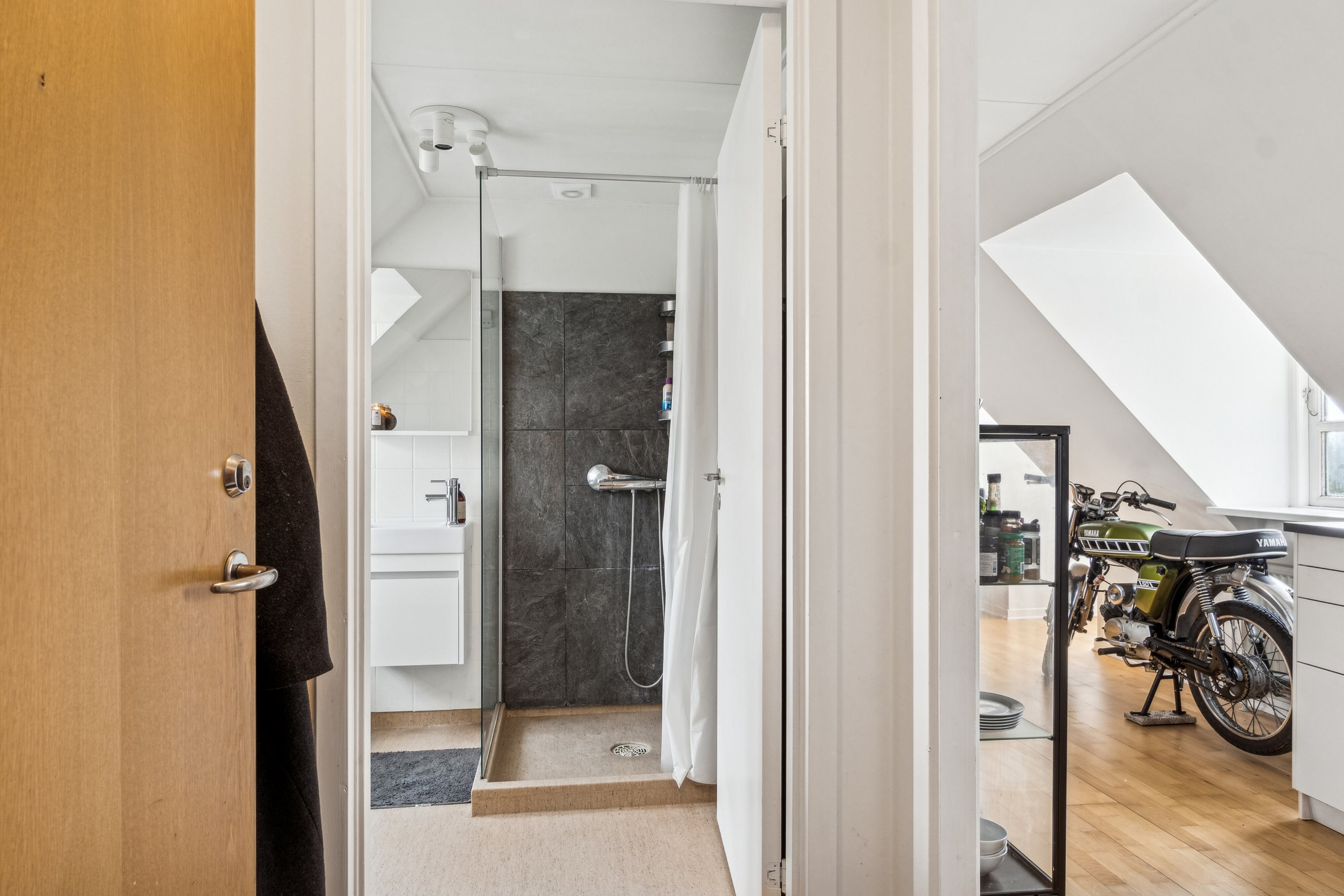 Fremhævet gang billede i fuldskærmstilstand. Billede af Bjergbygade 18A, 2. tv., 4200 Slagelse