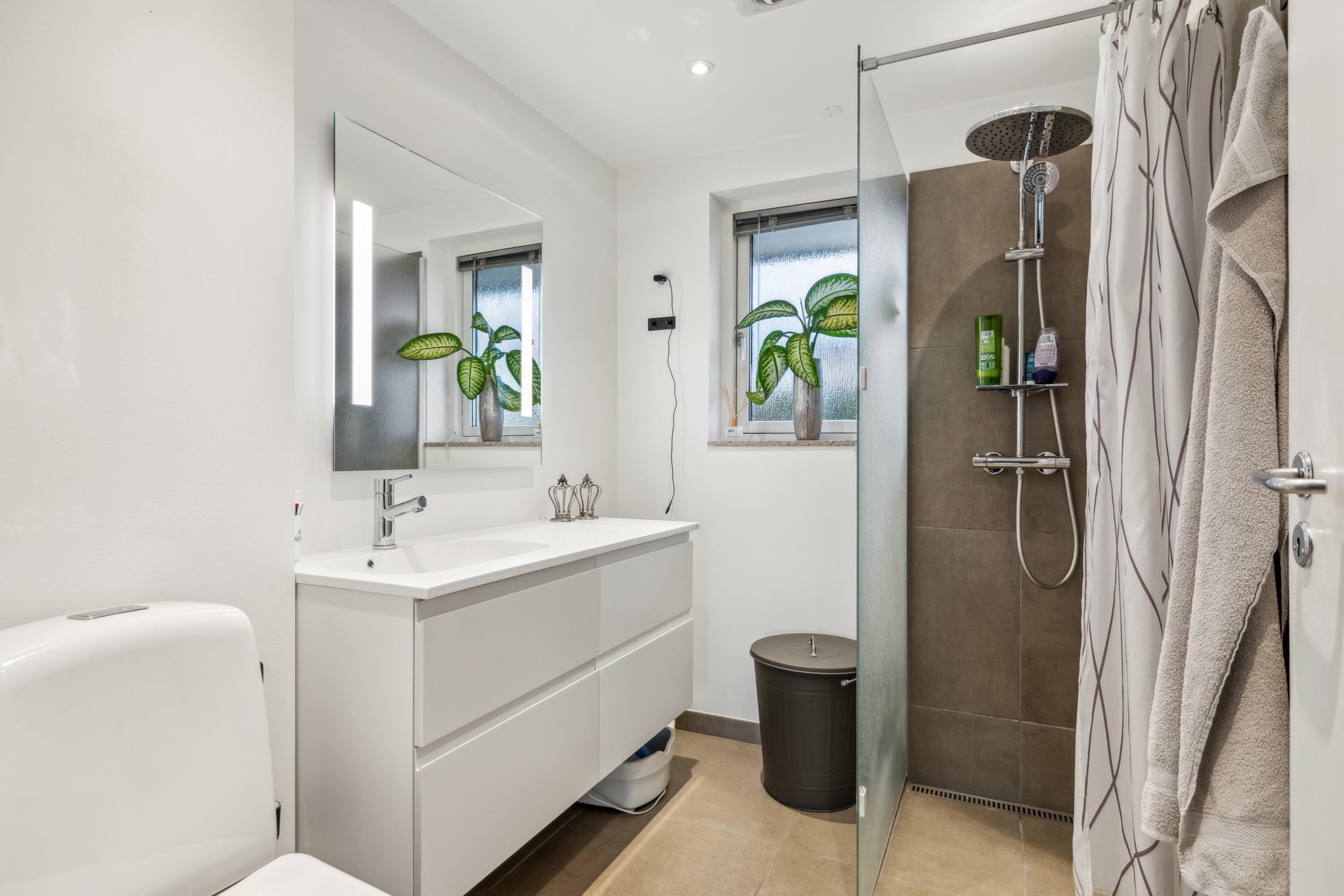 Fremhævet badeværelse billede i fuldskærmstilstand. Billede af Strandgårdsparken 176, 5600 Faaborg