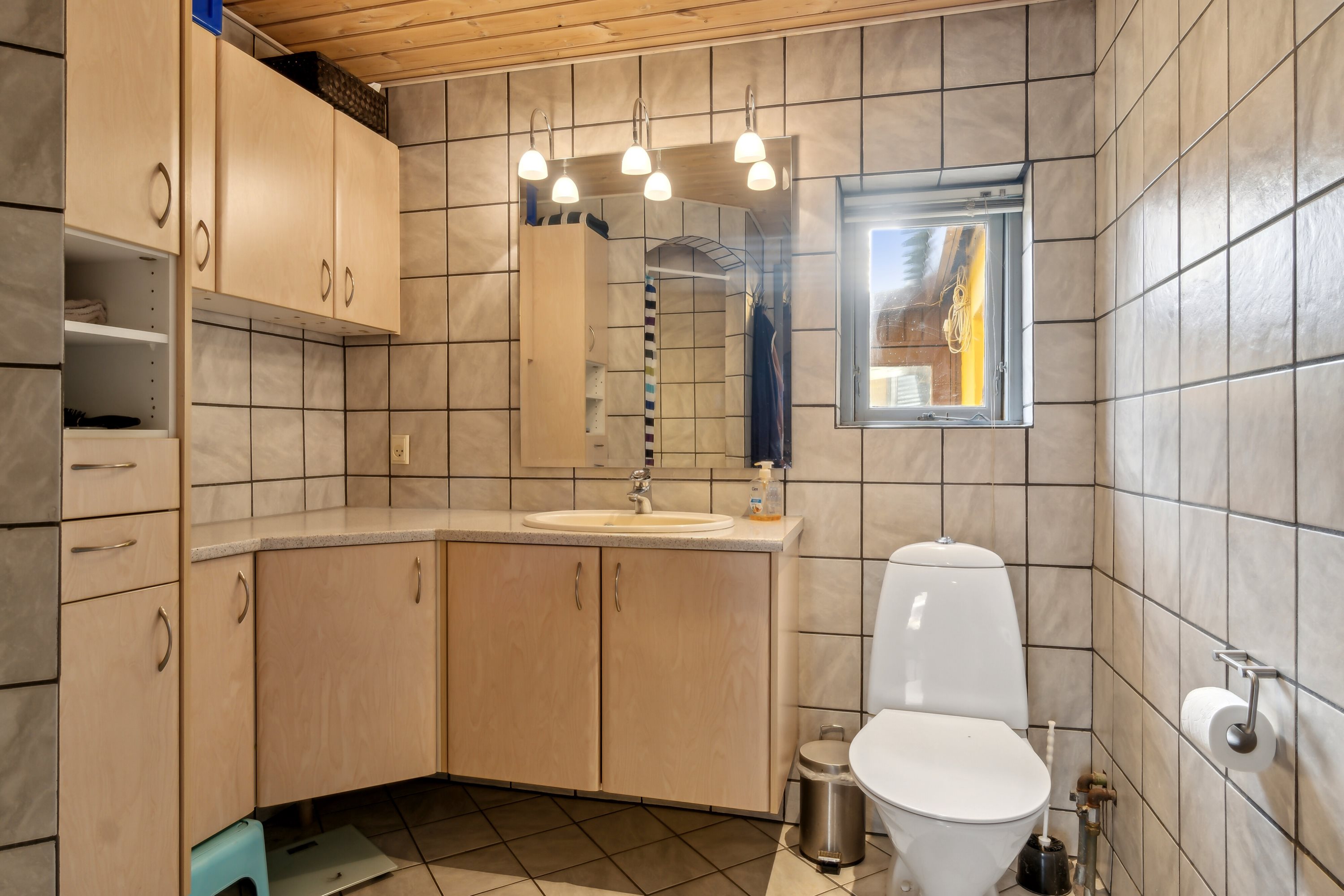 Fremhævet badeværelse billede i fuldskærmstilstand. Billede af Oddershedevej 2, Skovsted, 7700 Thisted