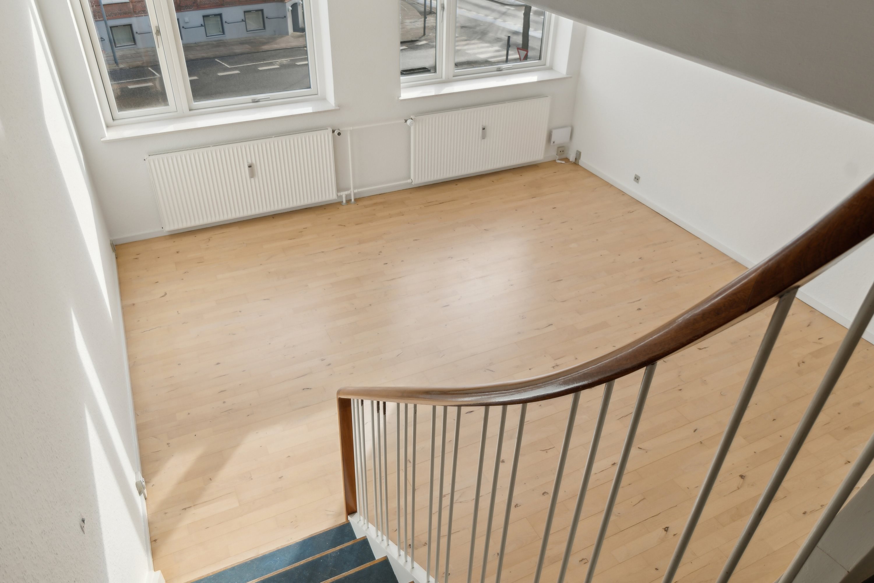 Fremhævet trappe billede i fuldskærmstilstand. Billede af Adelgade 8, 2. 11., 5800 Nyborg