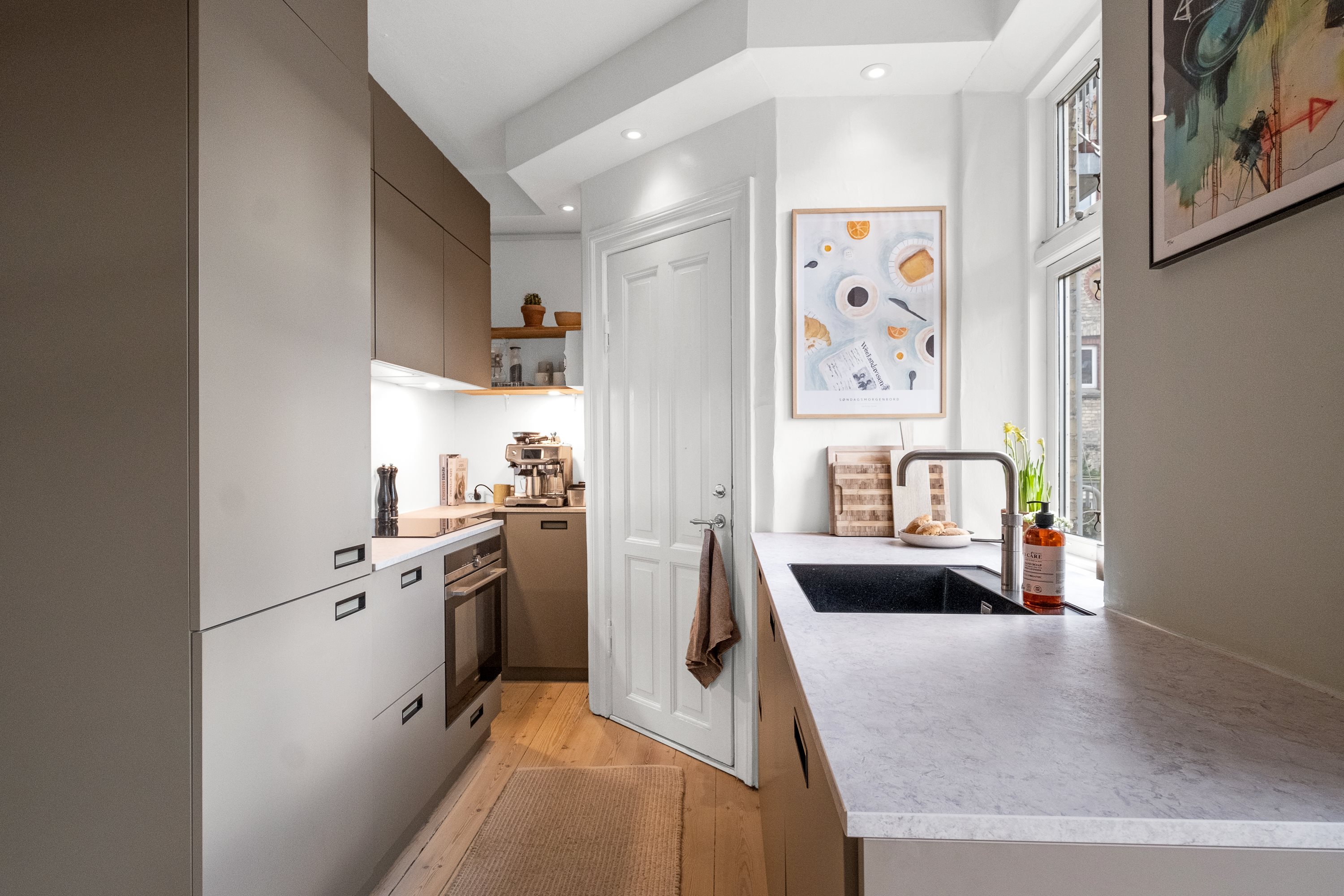 Fremhævet køkken billede i fuldskærmstilstand. Billede af Skt. Pauls Gade 11B, 1., 8000 Aarhus C