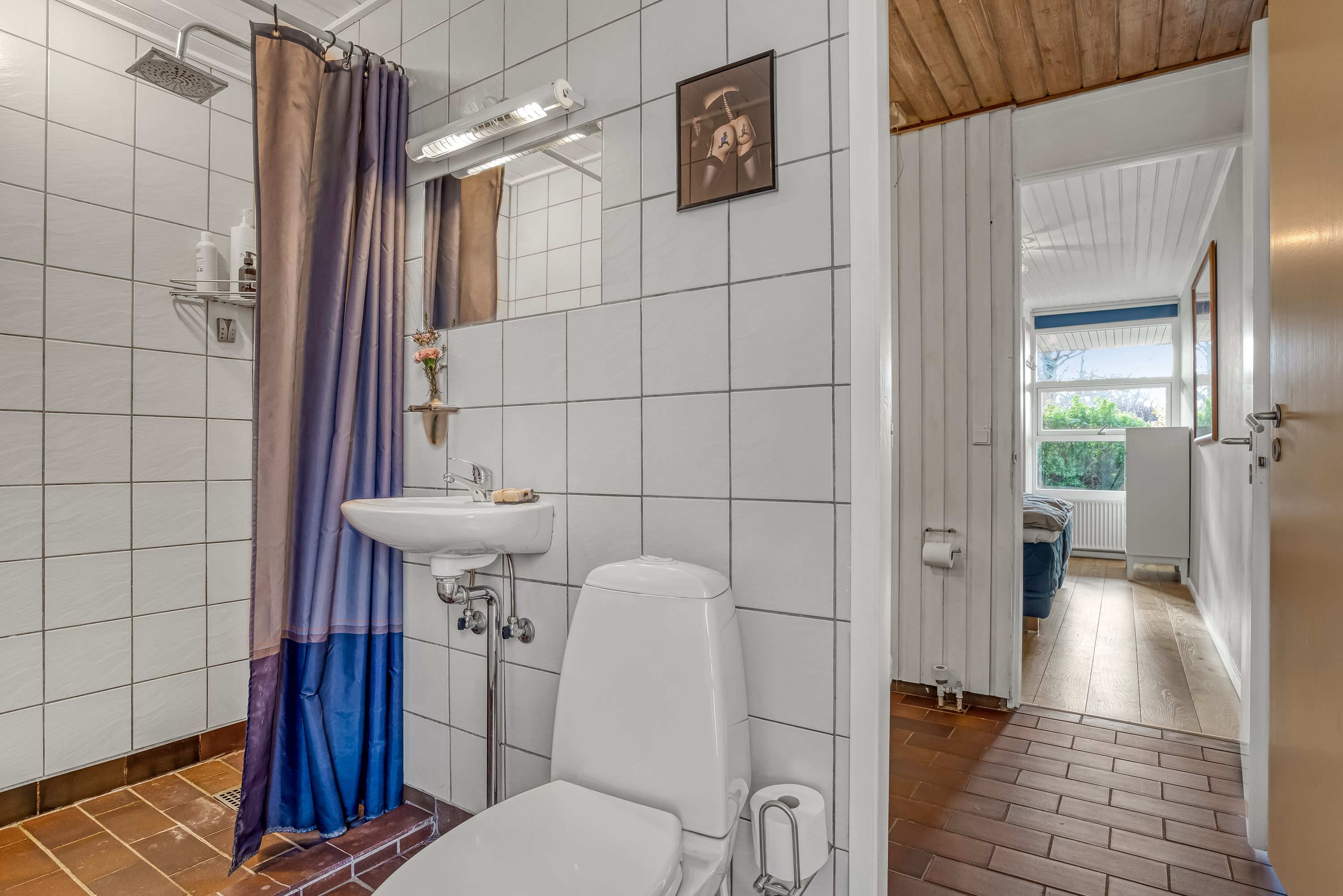 Fremhævet badeværelse billede i fuldskærmstilstand. Billede af Ellehammersvej 130, 7500 Holstebro