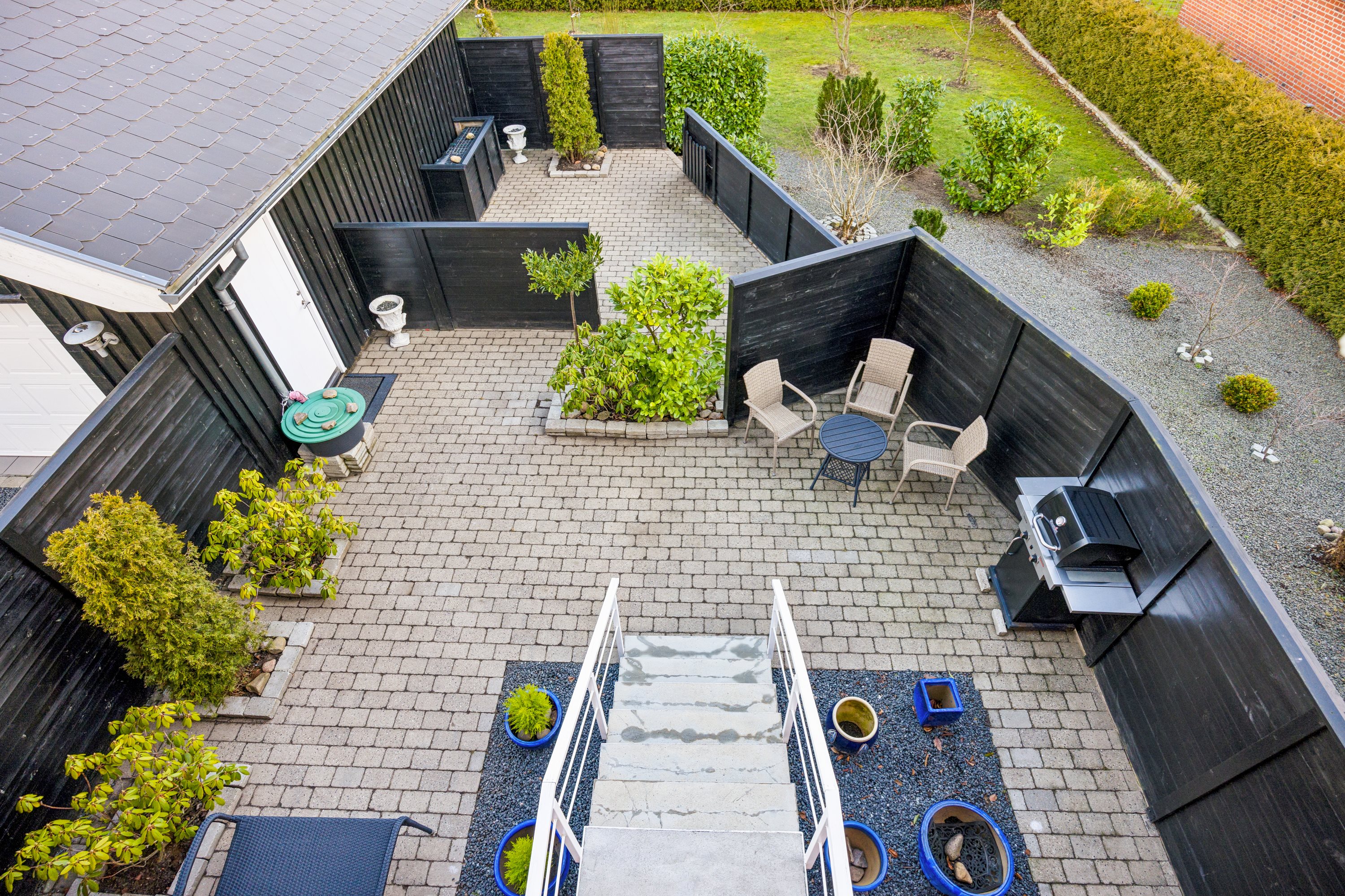 Fremhævet terrasse billede i fuldskærmstilstand. Billede af Myhlenbergvej 11, 9510 Arden