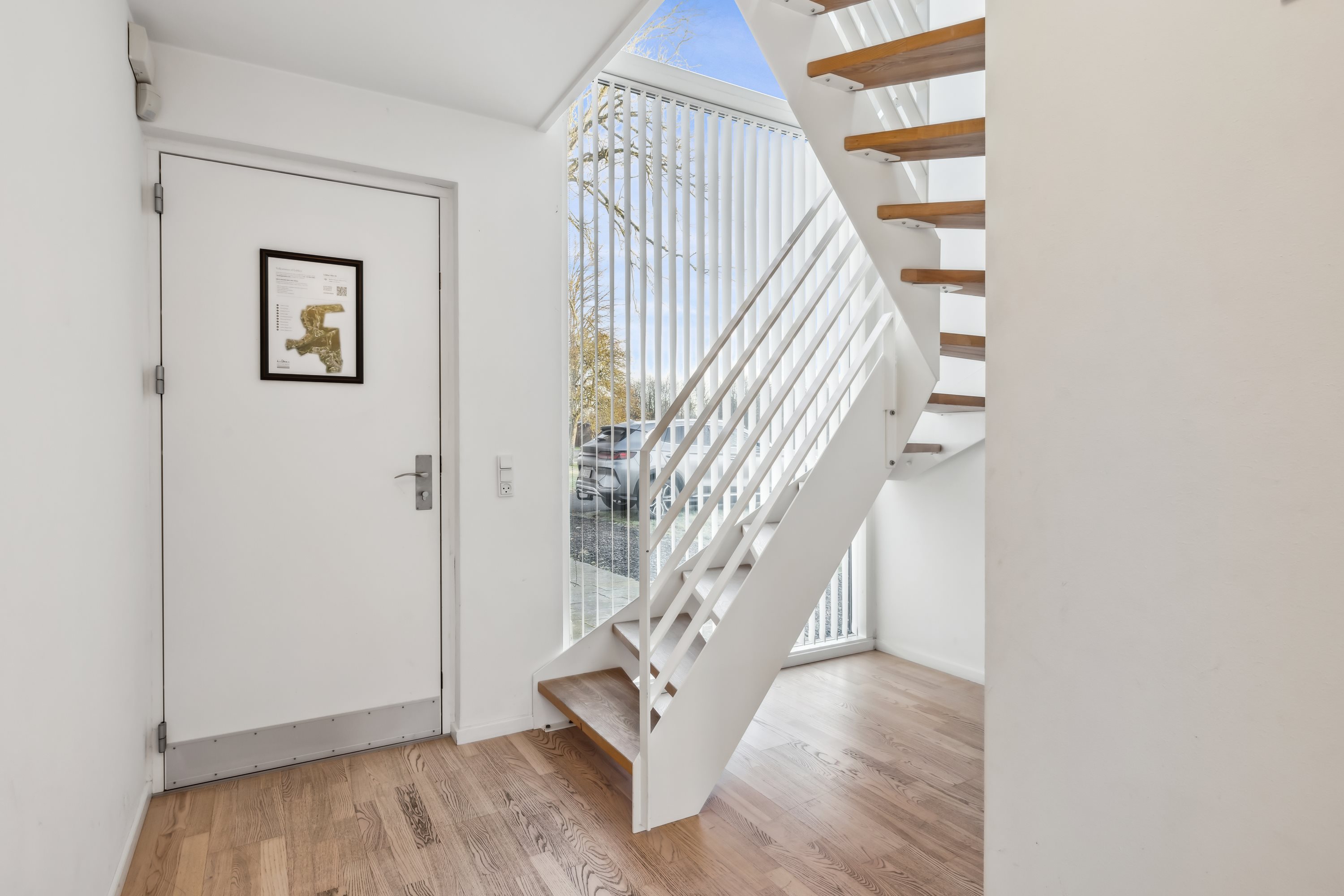 Fremhævet trappe billede i fuldskærmstilstand. Billede af Lübker Allé 25, 8581 Nimtofte
