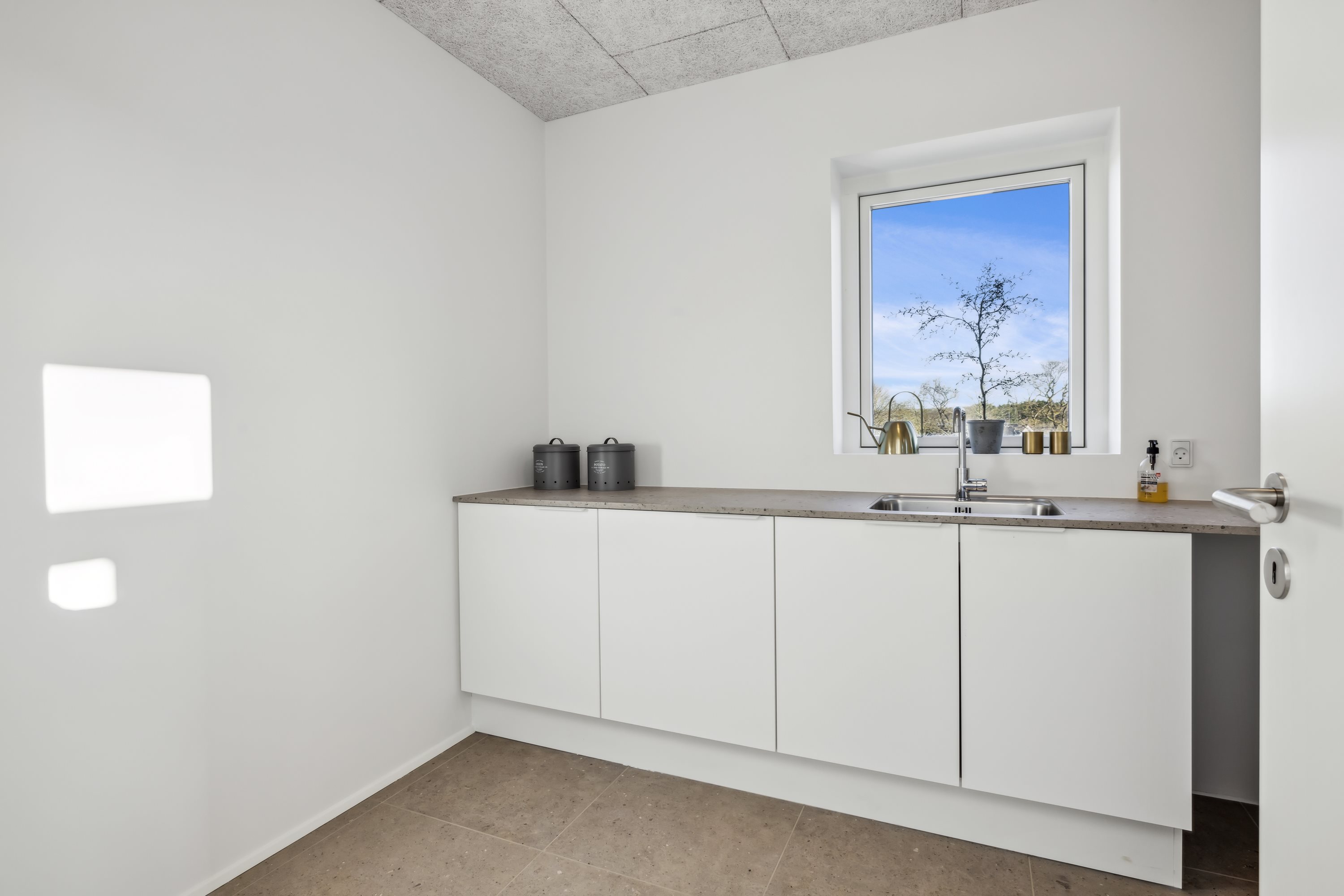 Miniaturebillede 2: bryggers. Billede af Mølbjerget 17, Rodskov, 8543 Hornslet