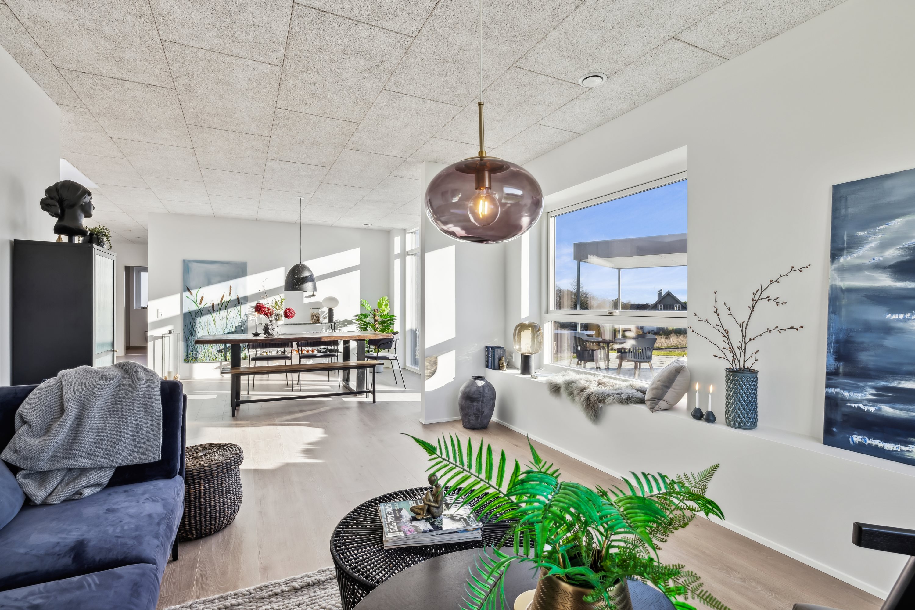 Fremhævet stue billede i fuldskærmstilstand. Billede af Mølbjerget 17, Rodskov, 8543 Hornslet