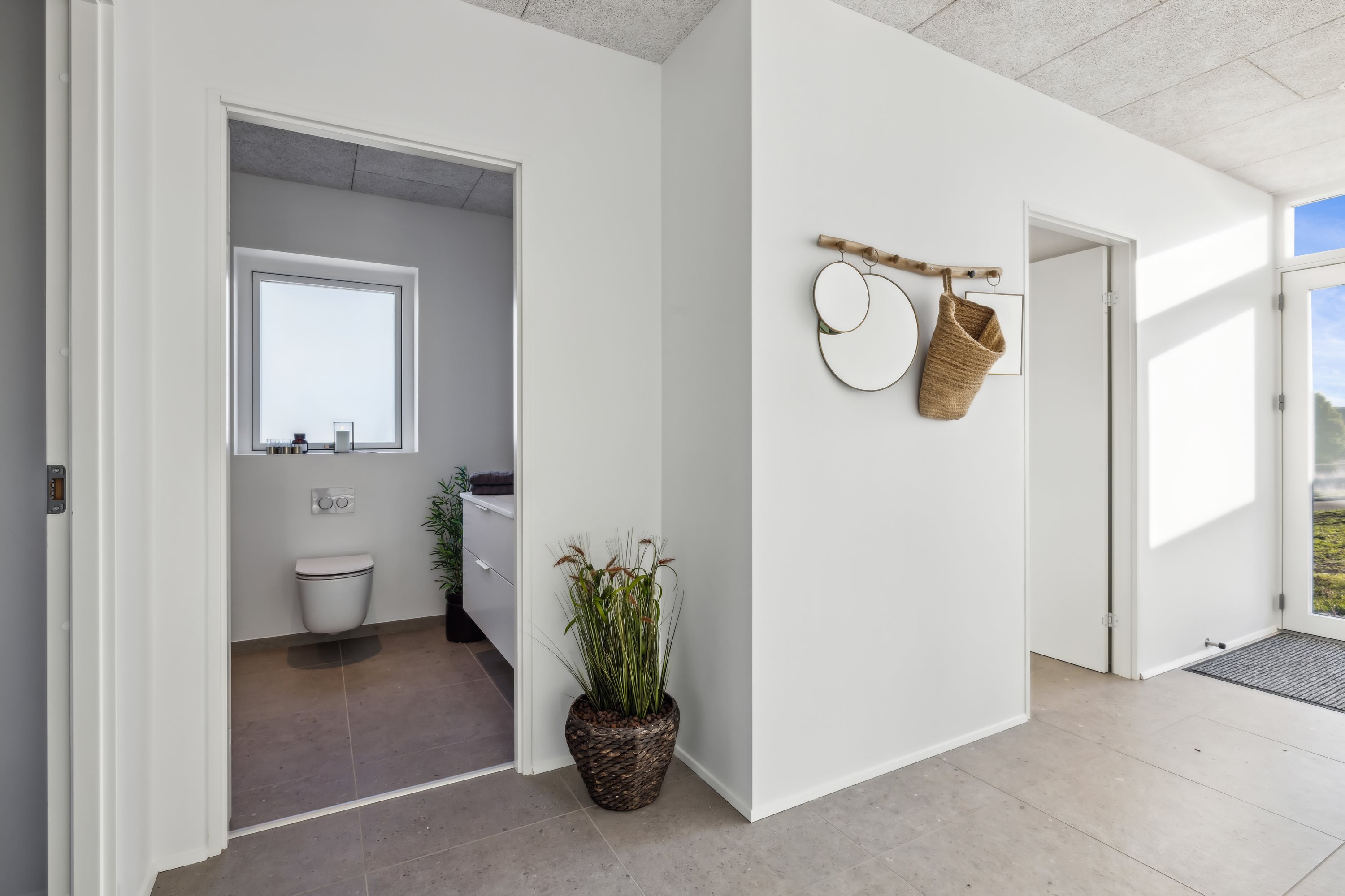 Fremhævet gang billede i fuldskærmstilstand. Billede af Mølbjerget 17, Rodskov, 8543 Hornslet