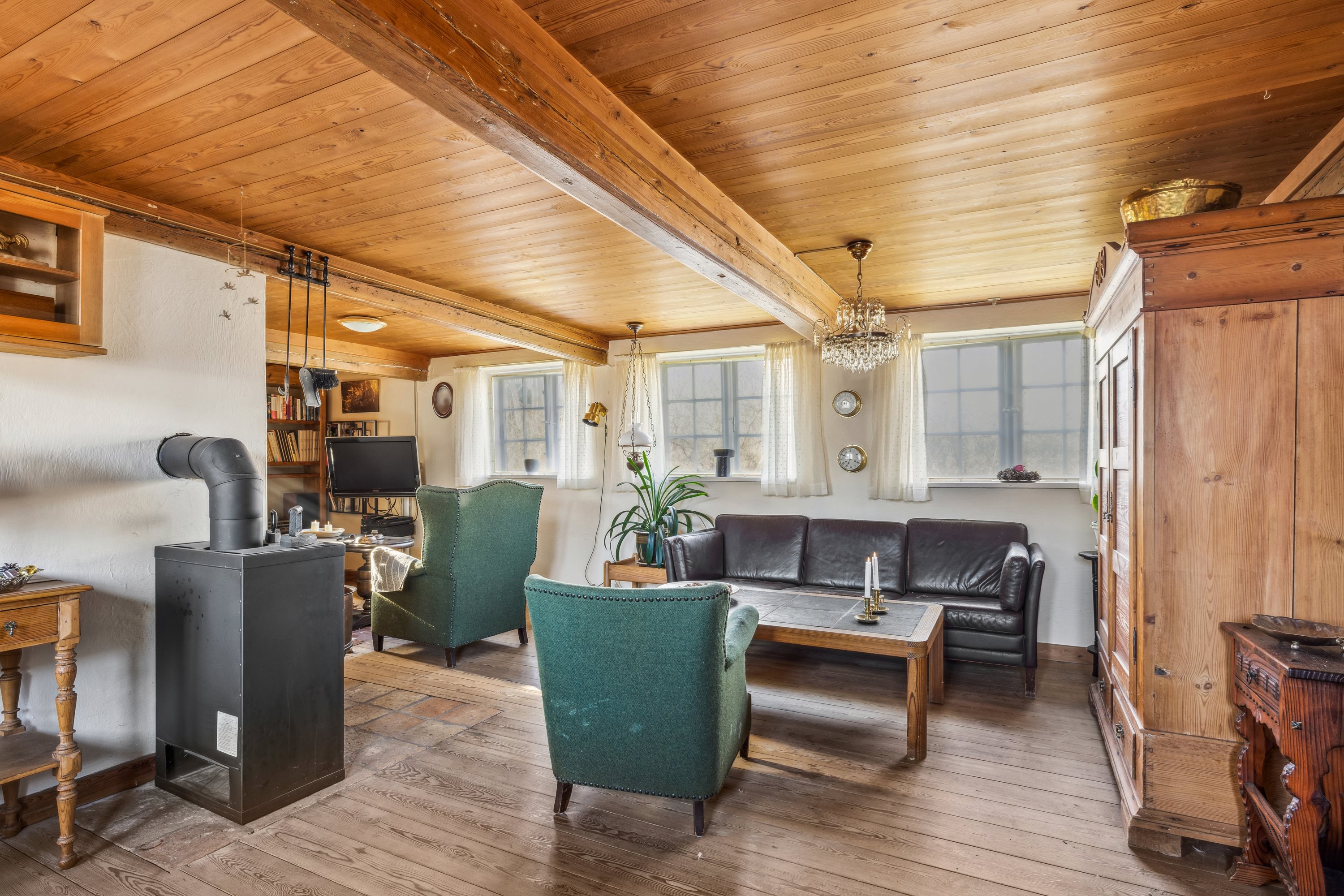 Fremhævet stue billede i fuldskærmstilstand. Billede af Stokkebro 26, Gjerrild, 8500 Grenaa