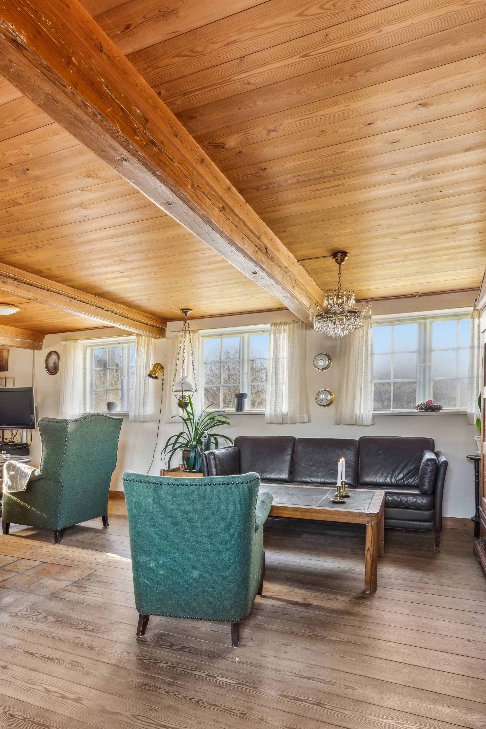 Fremhævet stue billede i fuldskærmstilstand. Billede af Stokkebro 26, Gjerrild, 8500 Grenaa