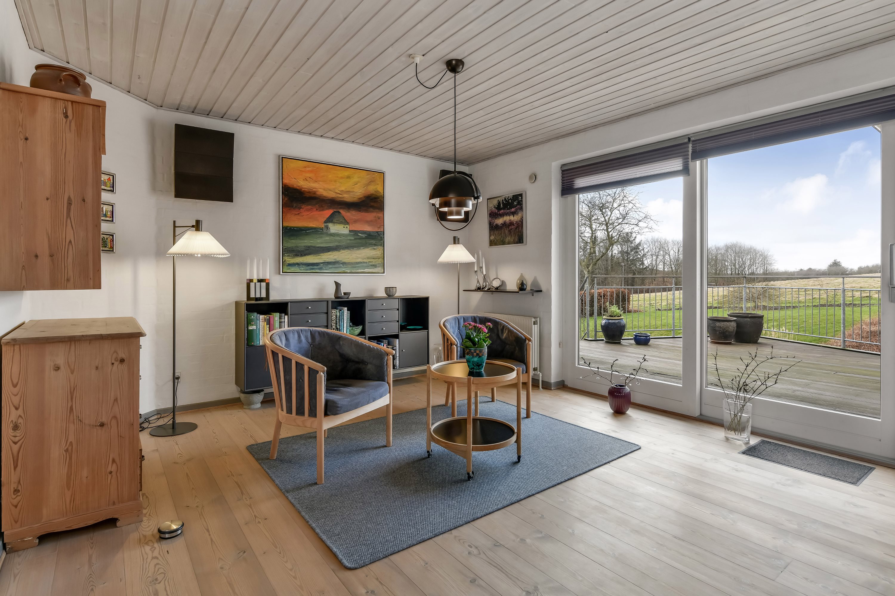 Fremhævet stue billede i fuldskærmstilstand. Billede af Søllingdalvej 88, 7250 Hejnsvig