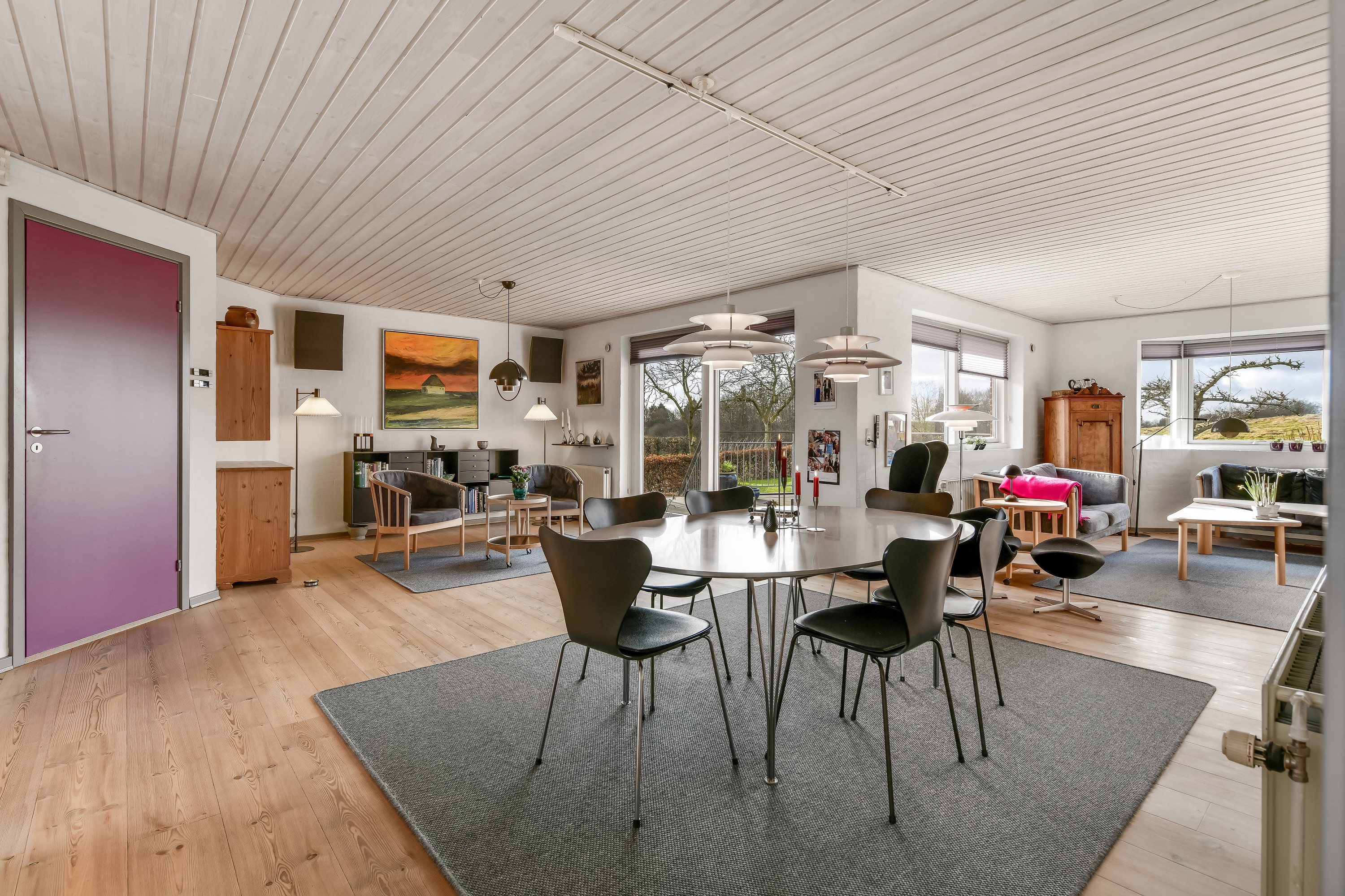 Fremhævet stue billede i fuldskærmstilstand. Billede af Søllingdalvej 88, 7250 Hejnsvig