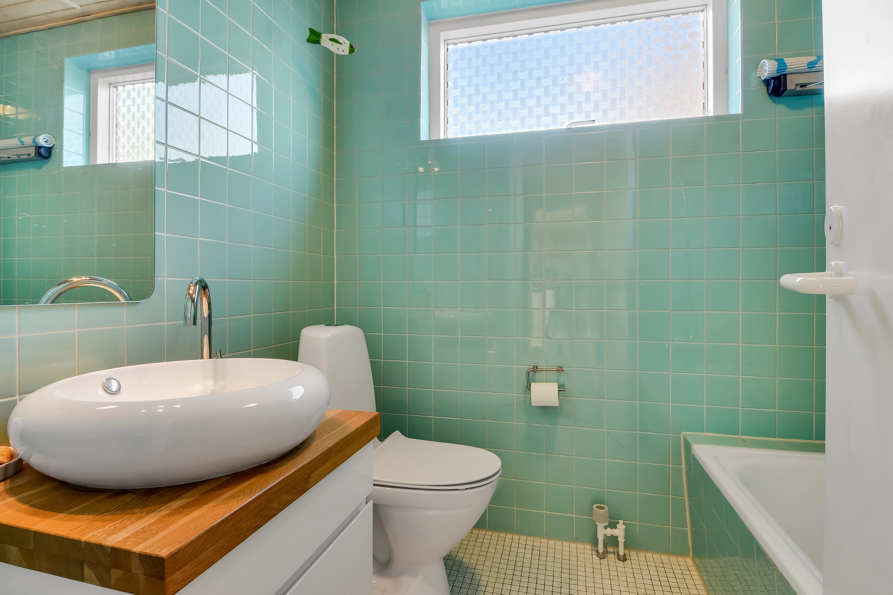 Fremhævet toilet billede i fuldskærmstilstand. Billede af Lundgaardsparken 74, 7600 Struer