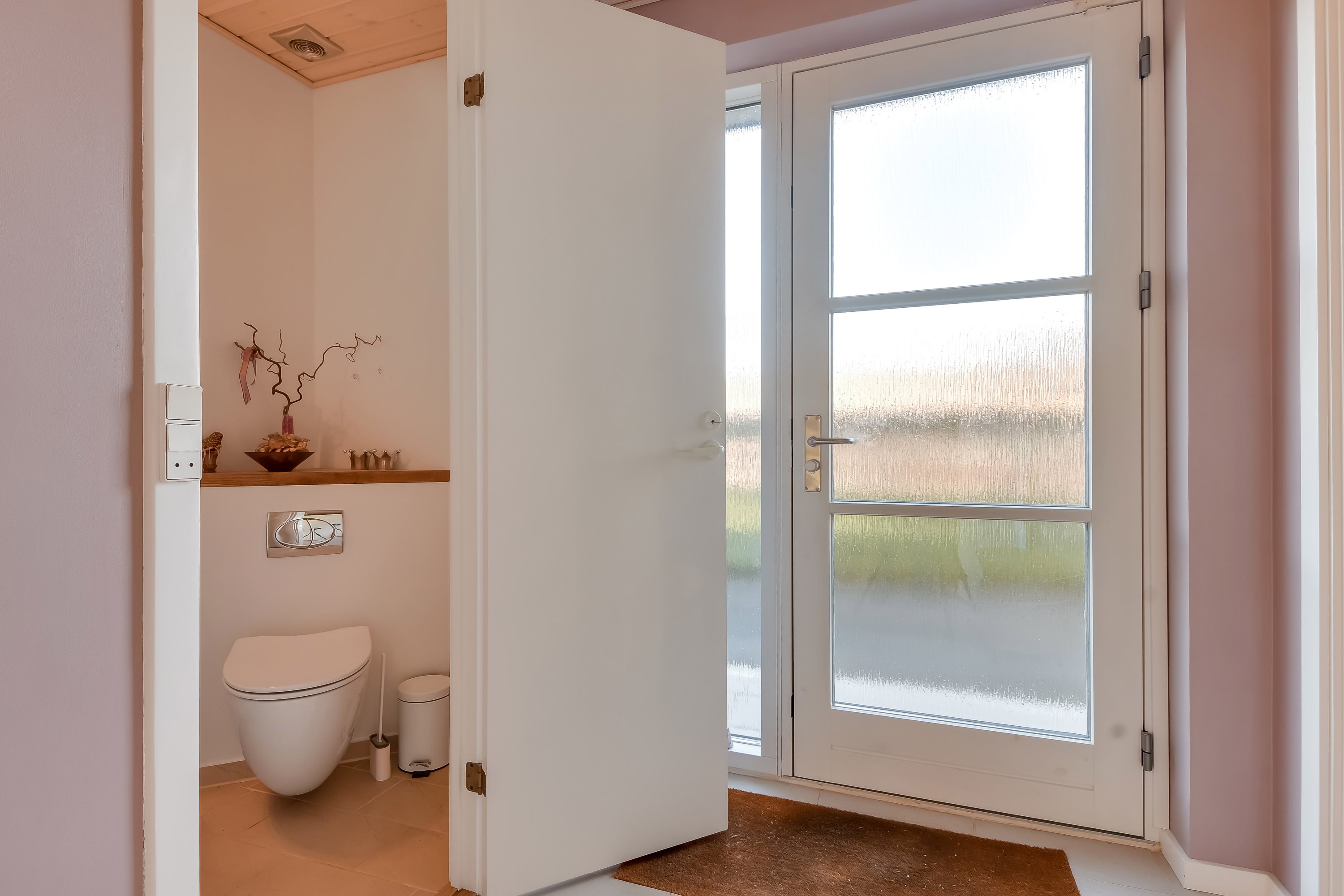 Fremhævet toilet billede i fuldskærmstilstand. Billede af Lundgaardsparken 74, 7600 Struer