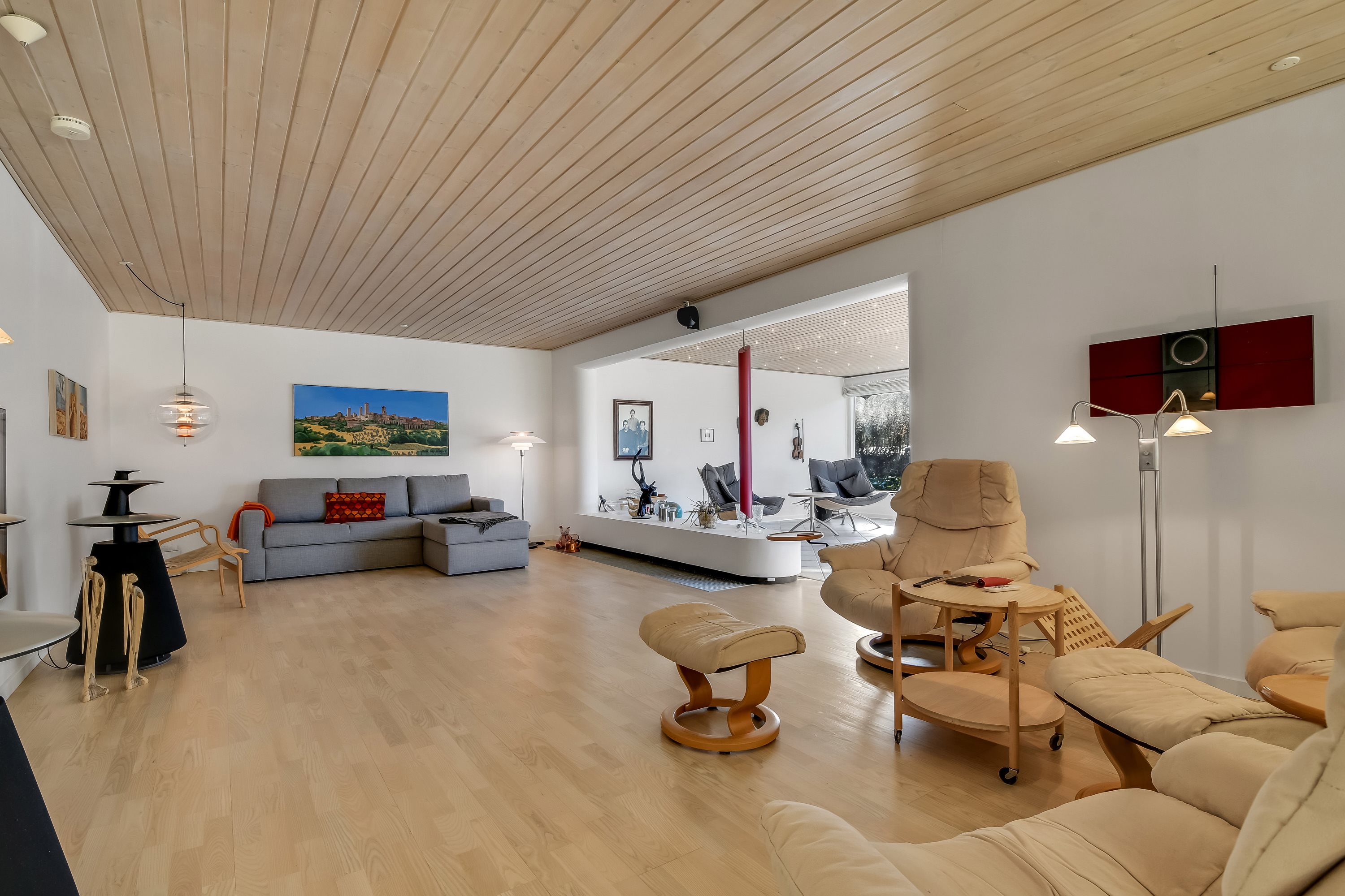 Fremhævet stue billede i fuldskærmstilstand. Billede af Lundgaardsparken 74, 7600 Struer