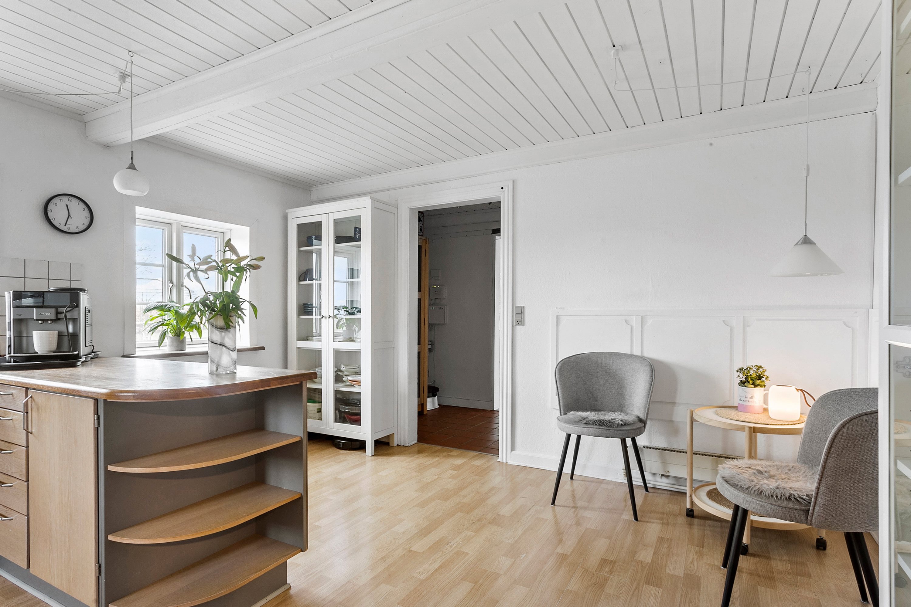 Fremhævet køkken billede i fuldskærmstilstand. Billede af Skrave Kirkevej 1, Langetved, 6630 Rødding