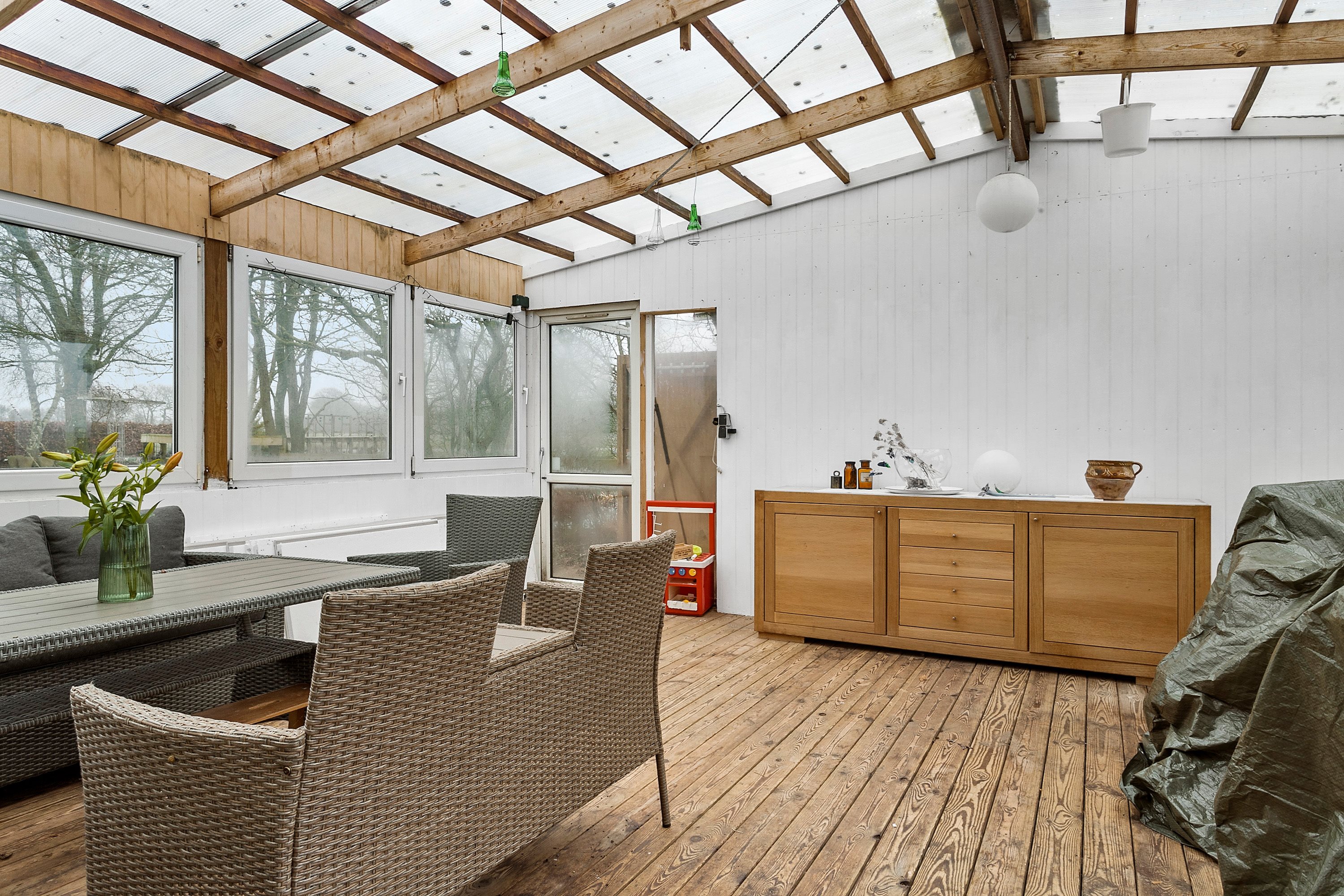 Fremhævet stue billede i fuldskærmstilstand. Billede af Skrave Kirkevej 1, Langetved, 6630 Rødding