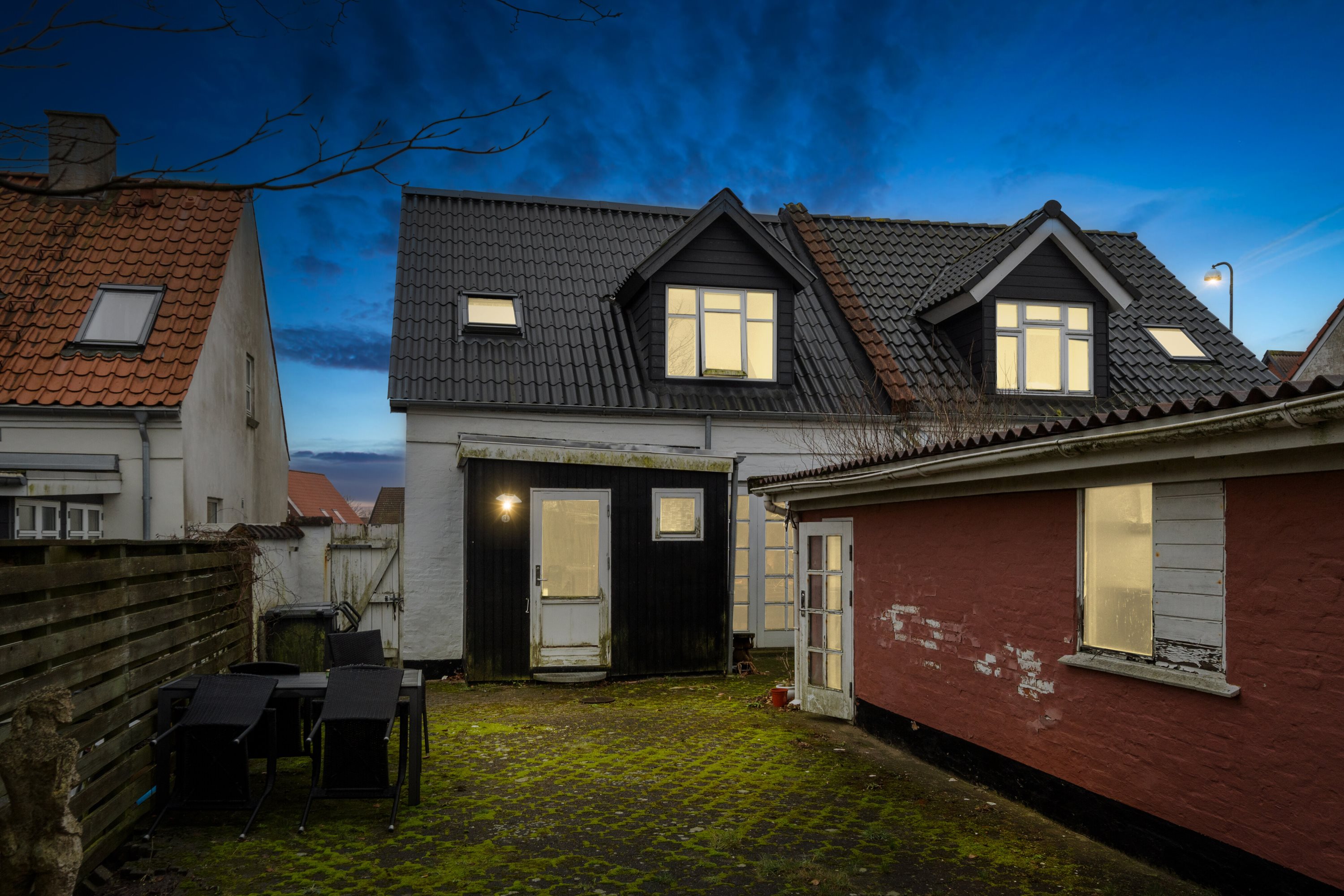 Fremhævet set fra haven billede i fuldskærmstilstand. Billede af Møllevej 19, 9800 Hjørring