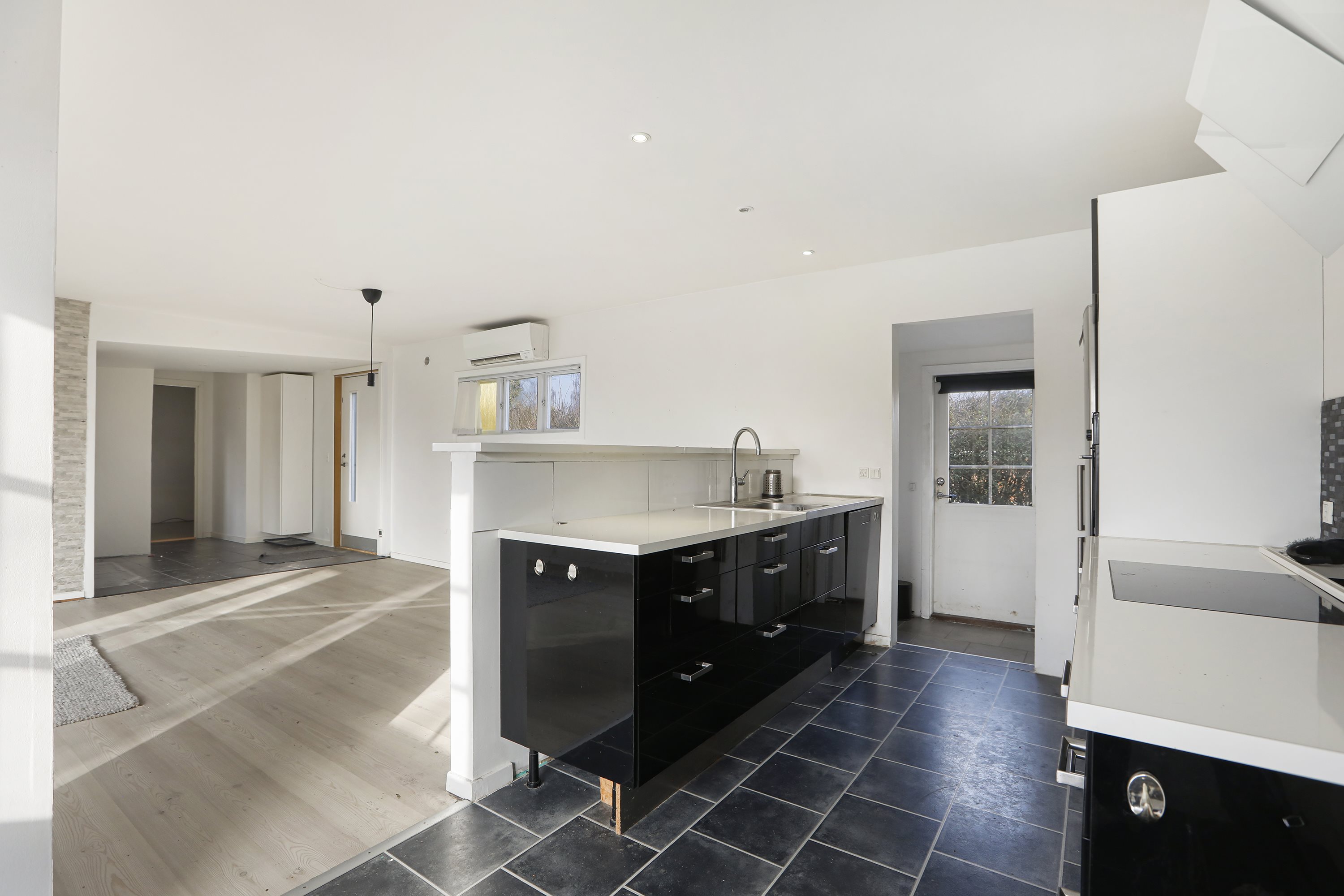 Fremhævet køkken billede i fuldskærmstilstand. Billede af Danvej 16, 2740 Skovlunde