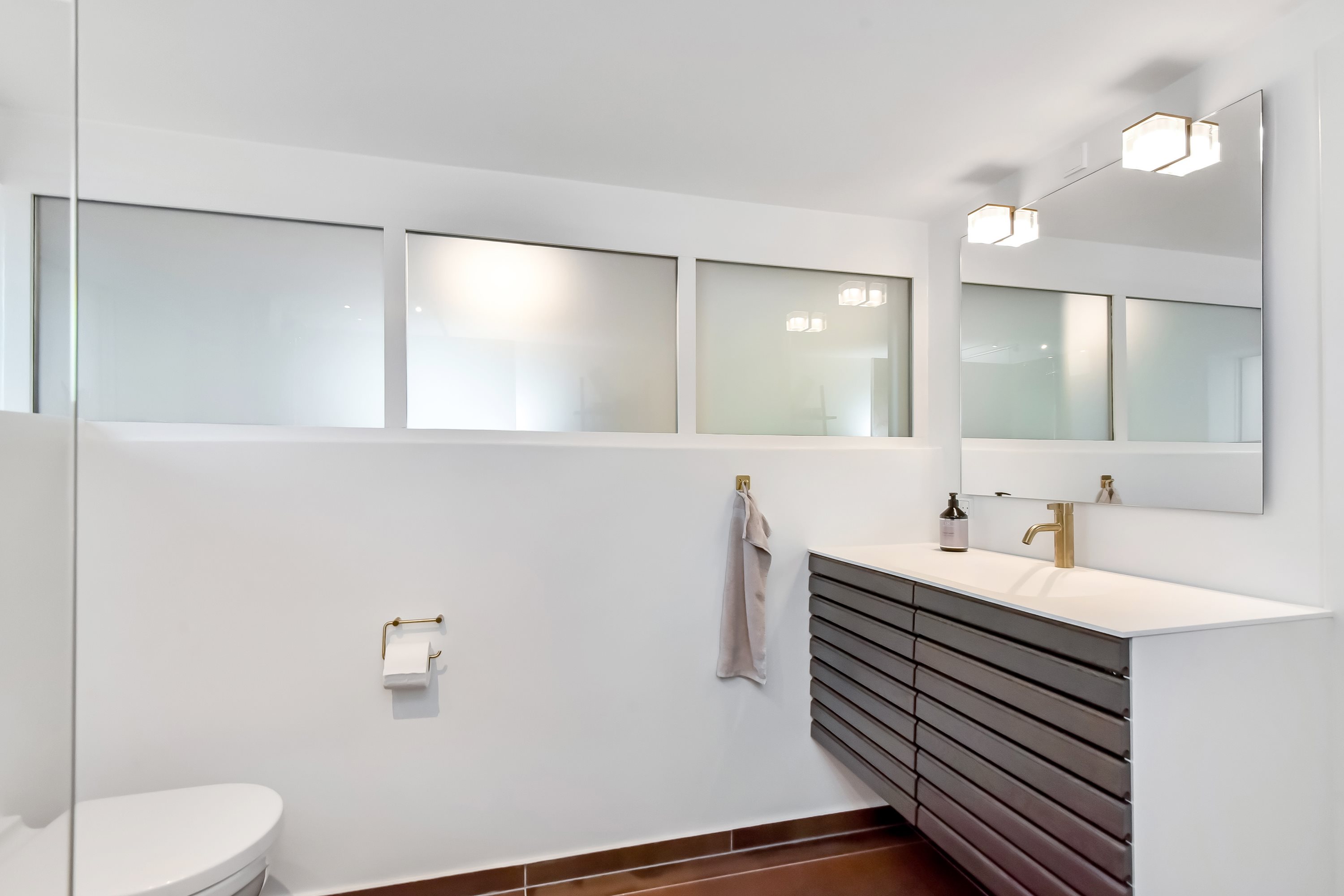 Fremhævet badeværelse billede i fuldskærmstilstand. Billede af Farvergårdvej 7, 7400 Herning