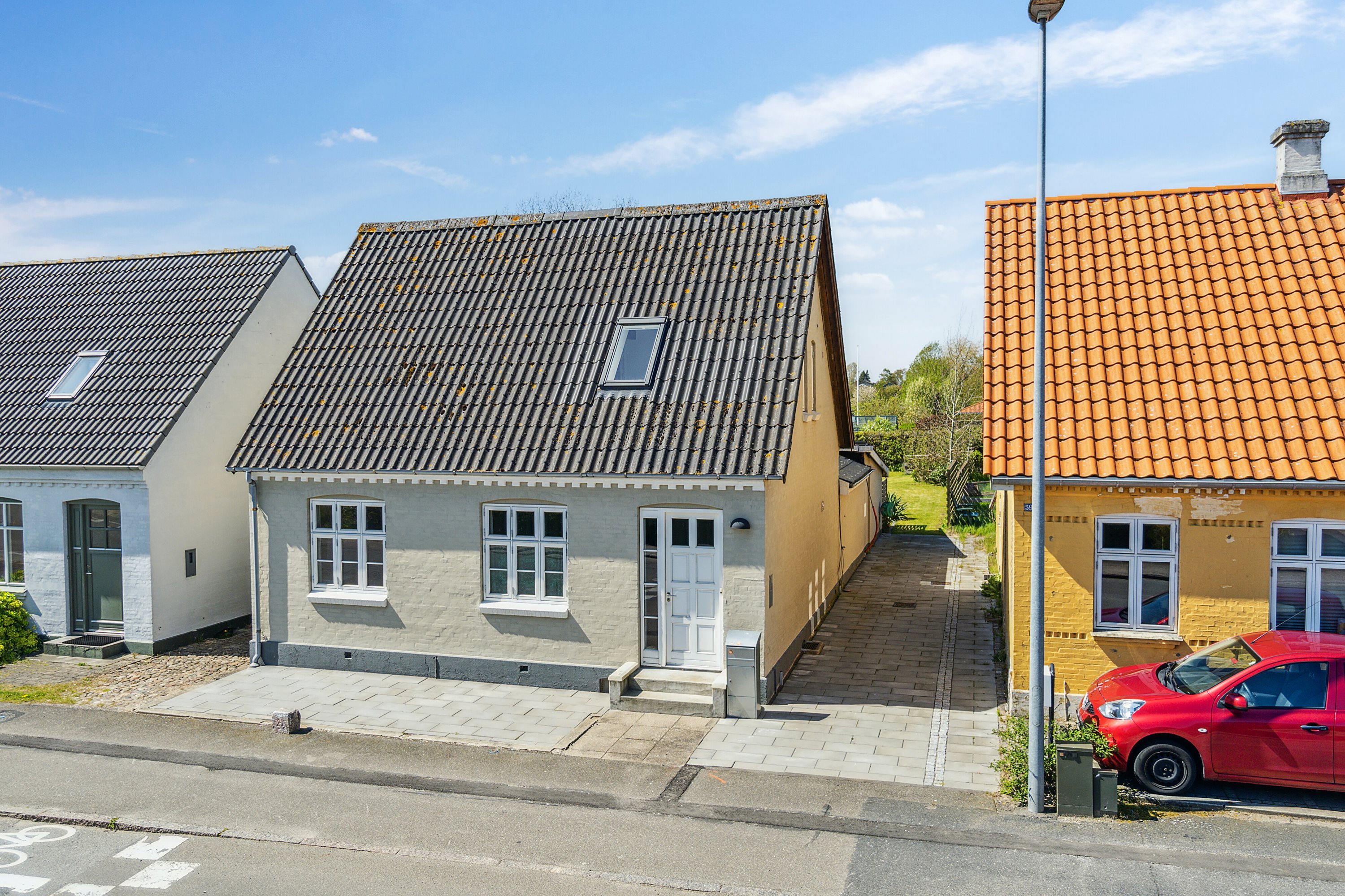 Villa: Set fra vejen på Assensvej 57, 5600 Faaborg