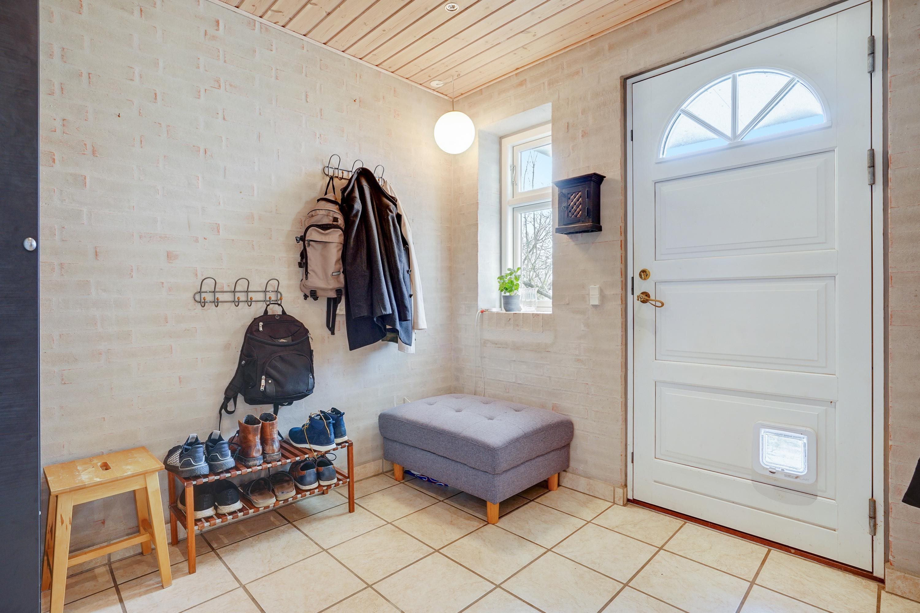 Fremhævet entré billede i fuldskærmstilstand. Billede af Spøttrupvej 6, 8930 Randers NØ