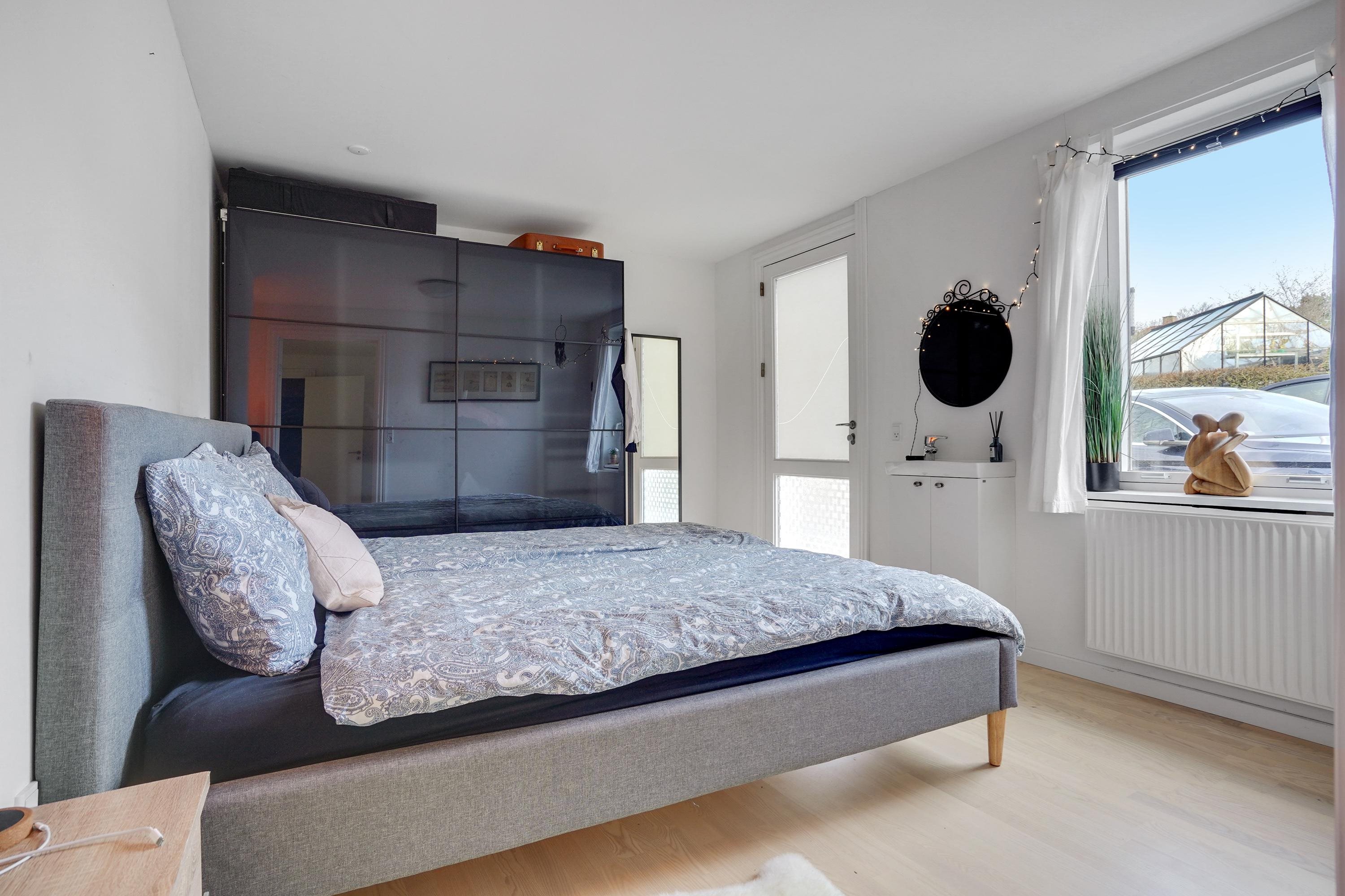 Fremhævet soveværelse billede i fuldskærmstilstand. Billede af Spøttrupvej 6, 8930 Randers NØ