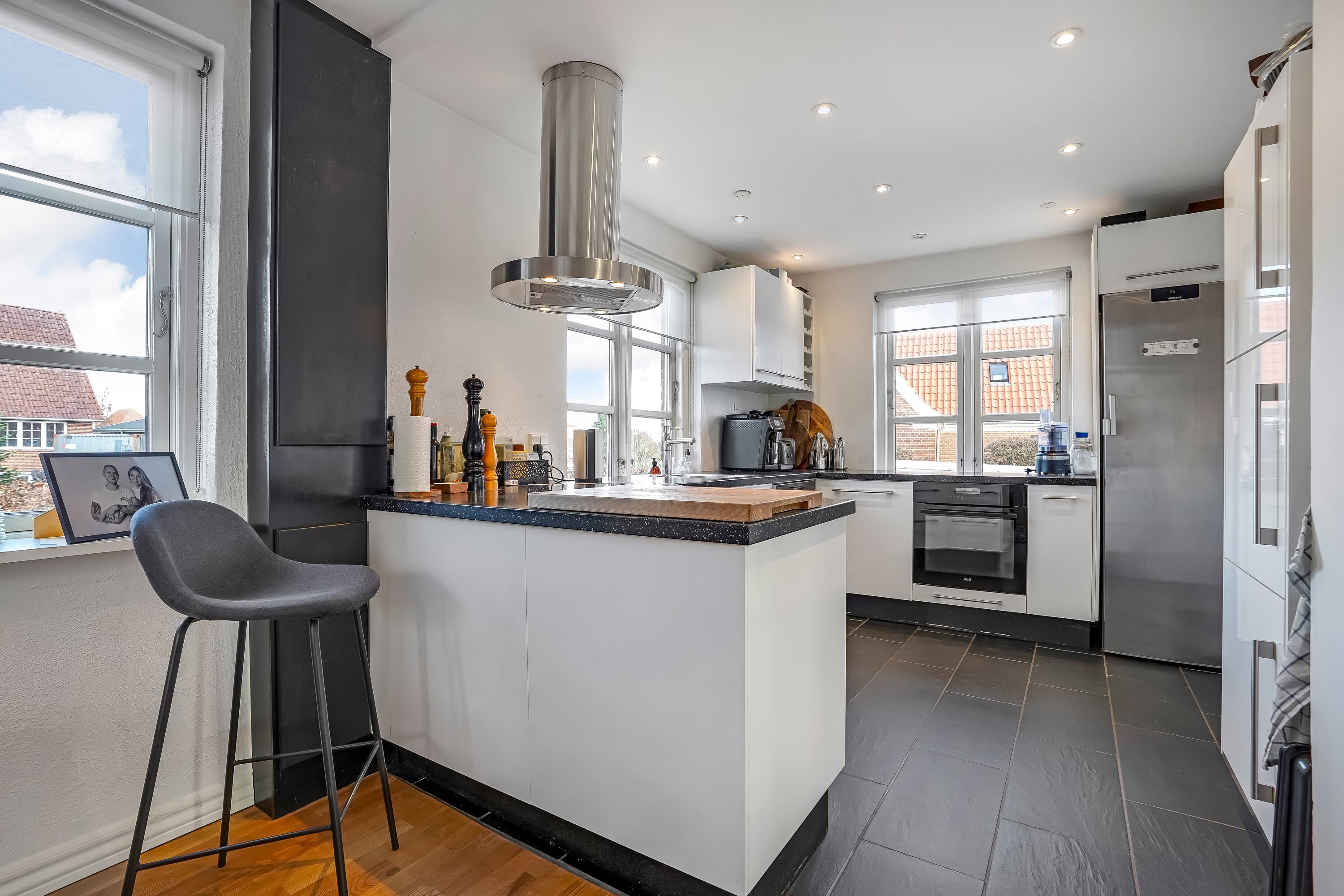 Fremhævet køkken billede i fuldskærmstilstand. Billede af Adlerhusvej 24, 5500 Middelfart