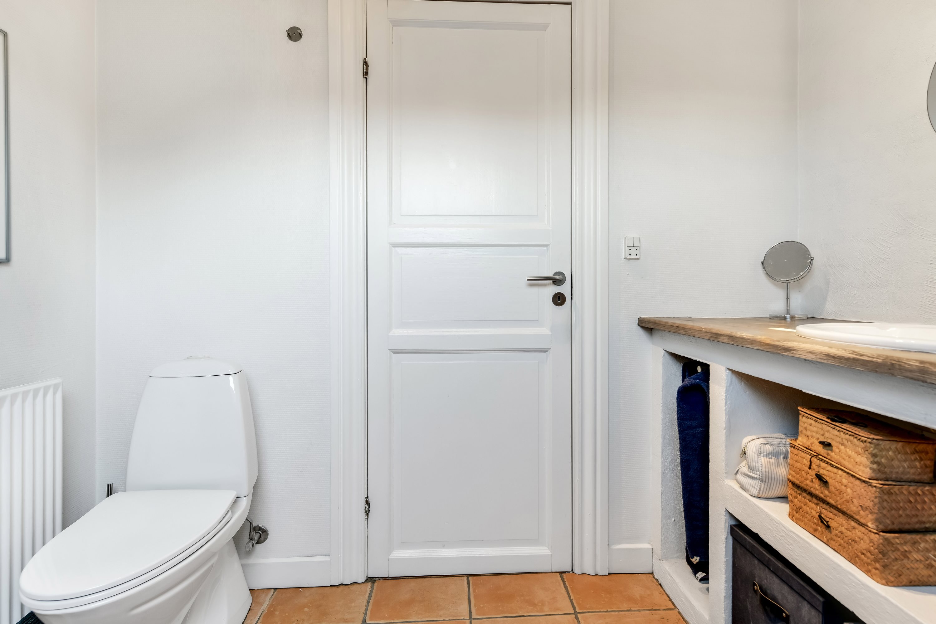 Fremhævet toilet billede i fuldskærmstilstand. Billede af Strandbygade 27, 6700 Esbjerg