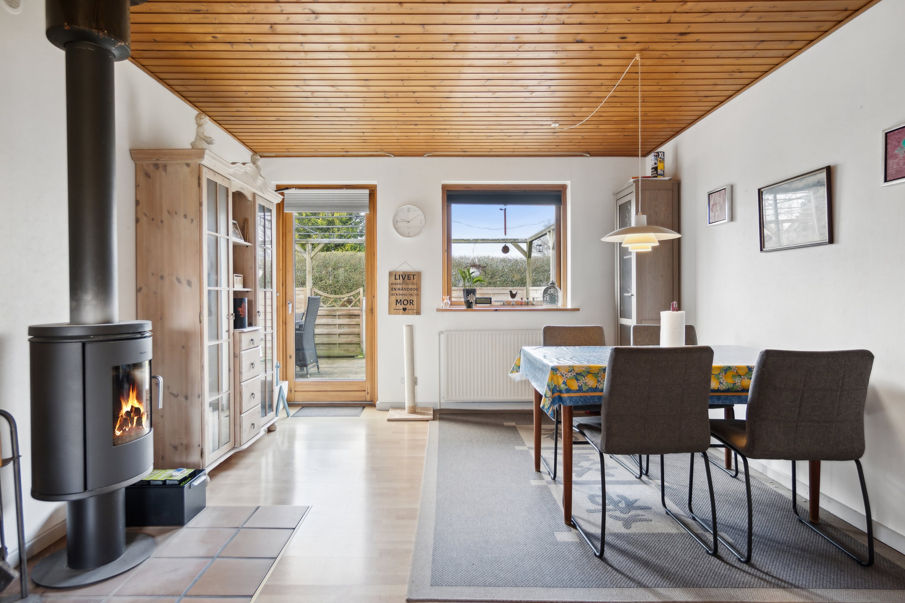 Fremhævet spiseplads billede i fuldskærmstilstand. Billede af Nørre Alle 12, 9881 Bindslev