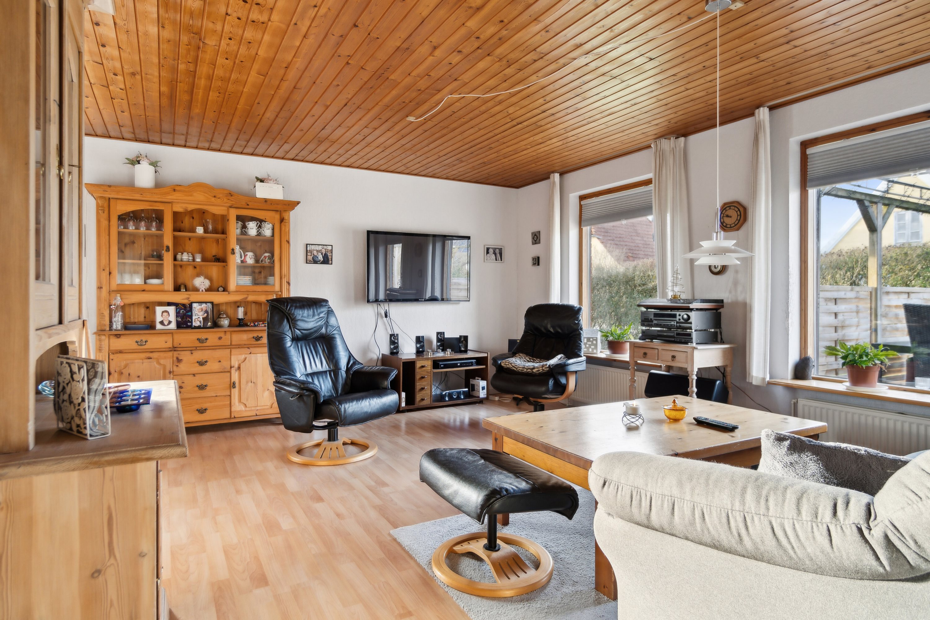 Fremhævet stue billede i fuldskærmstilstand. Billede af Nørre Alle 12, 9881 Bindslev