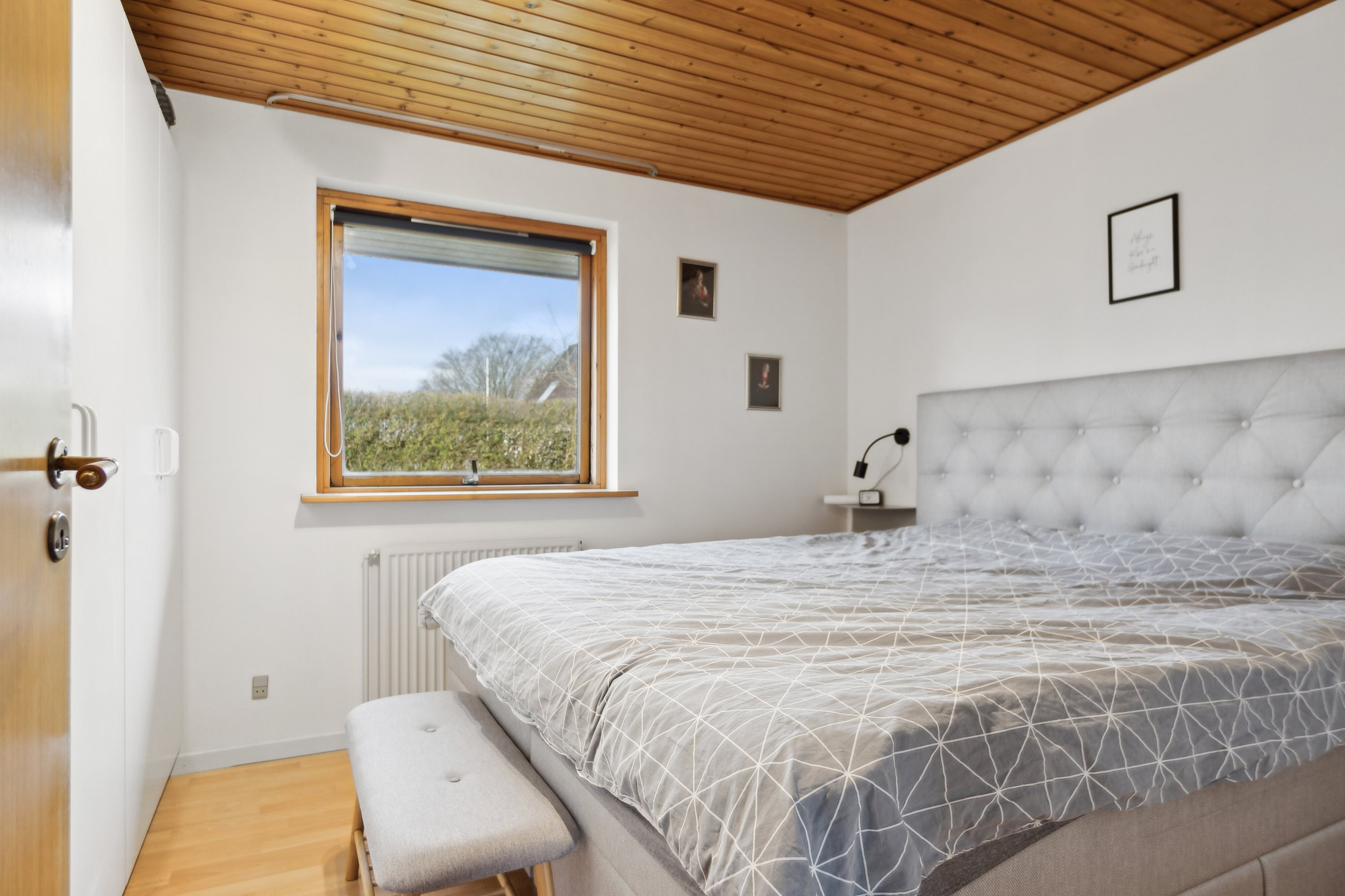 Fremhævet soveværelse billede i fuldskærmstilstand. Billede af Nørre Alle 12, 9881 Bindslev