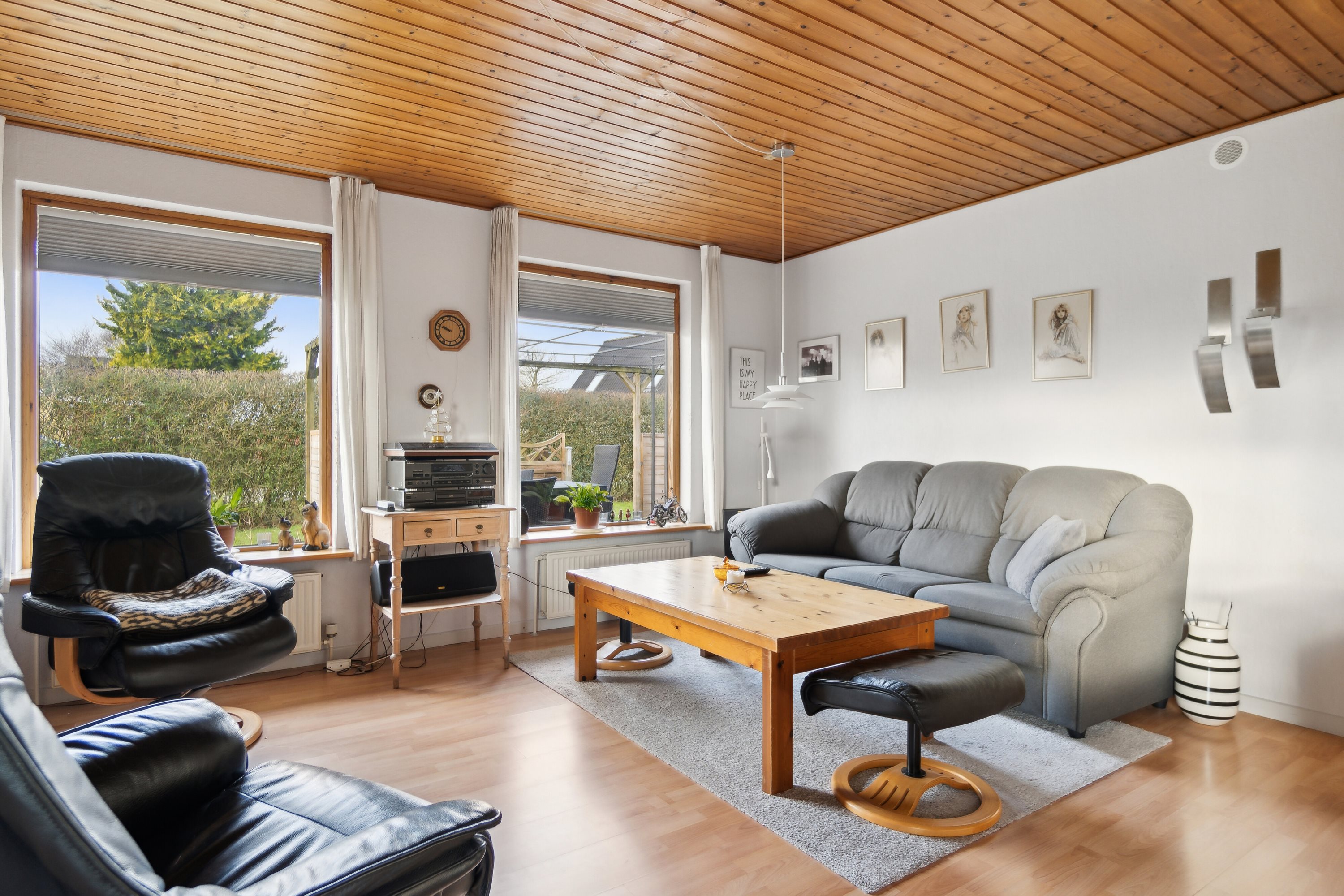 Fremhævet stue billede i fuldskærmstilstand. Billede af Nørre Alle 12, 9881 Bindslev