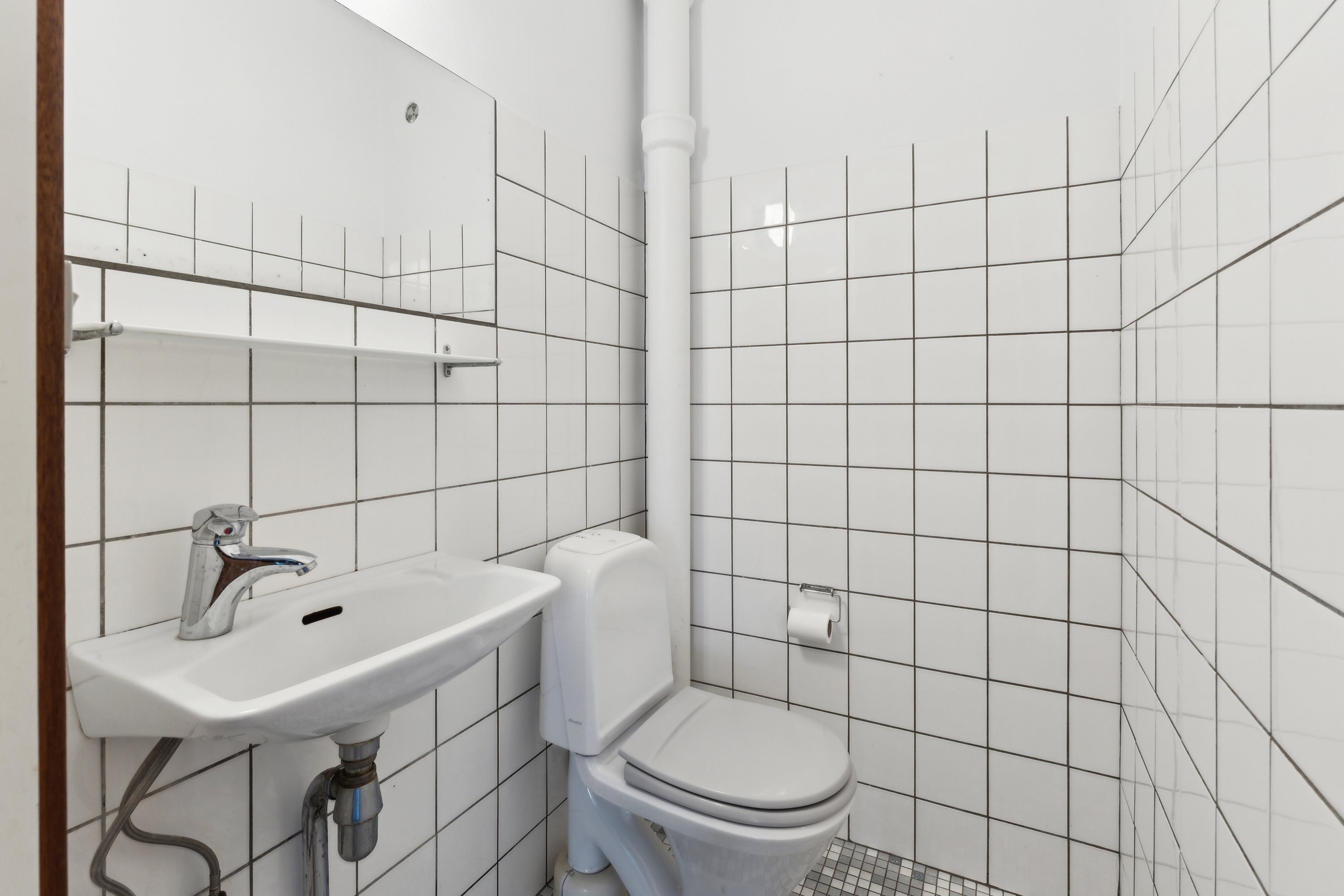 Fremhævet badeværelse billede i fuldskærmstilstand. Billede af Dronningensvej 2, 1. 2., 5800 Nyborg