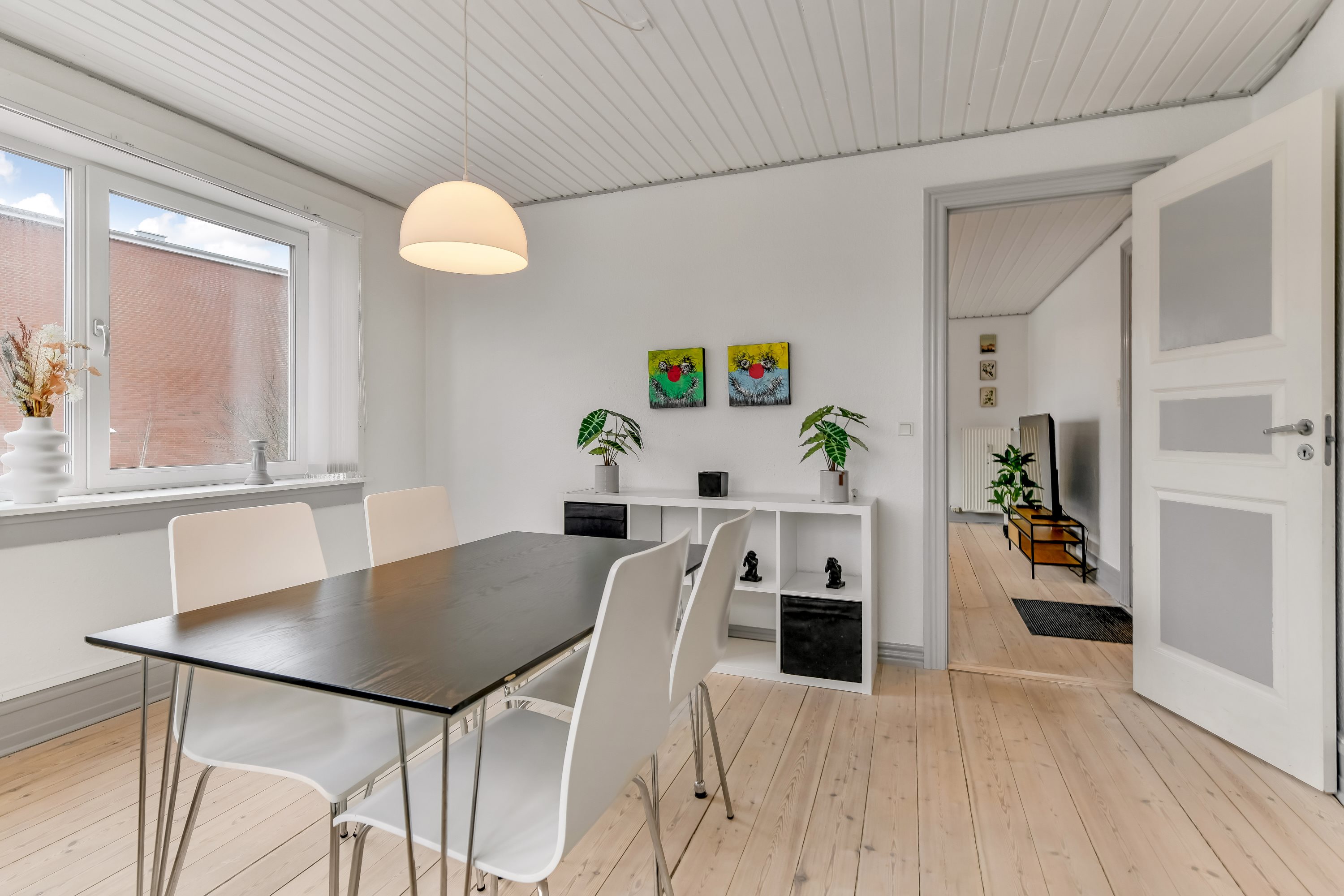 Fremhævet stue billede i fuldskærmstilstand. Billede af Gl Vardevej 27, 1. tv., 6700 Esbjerg