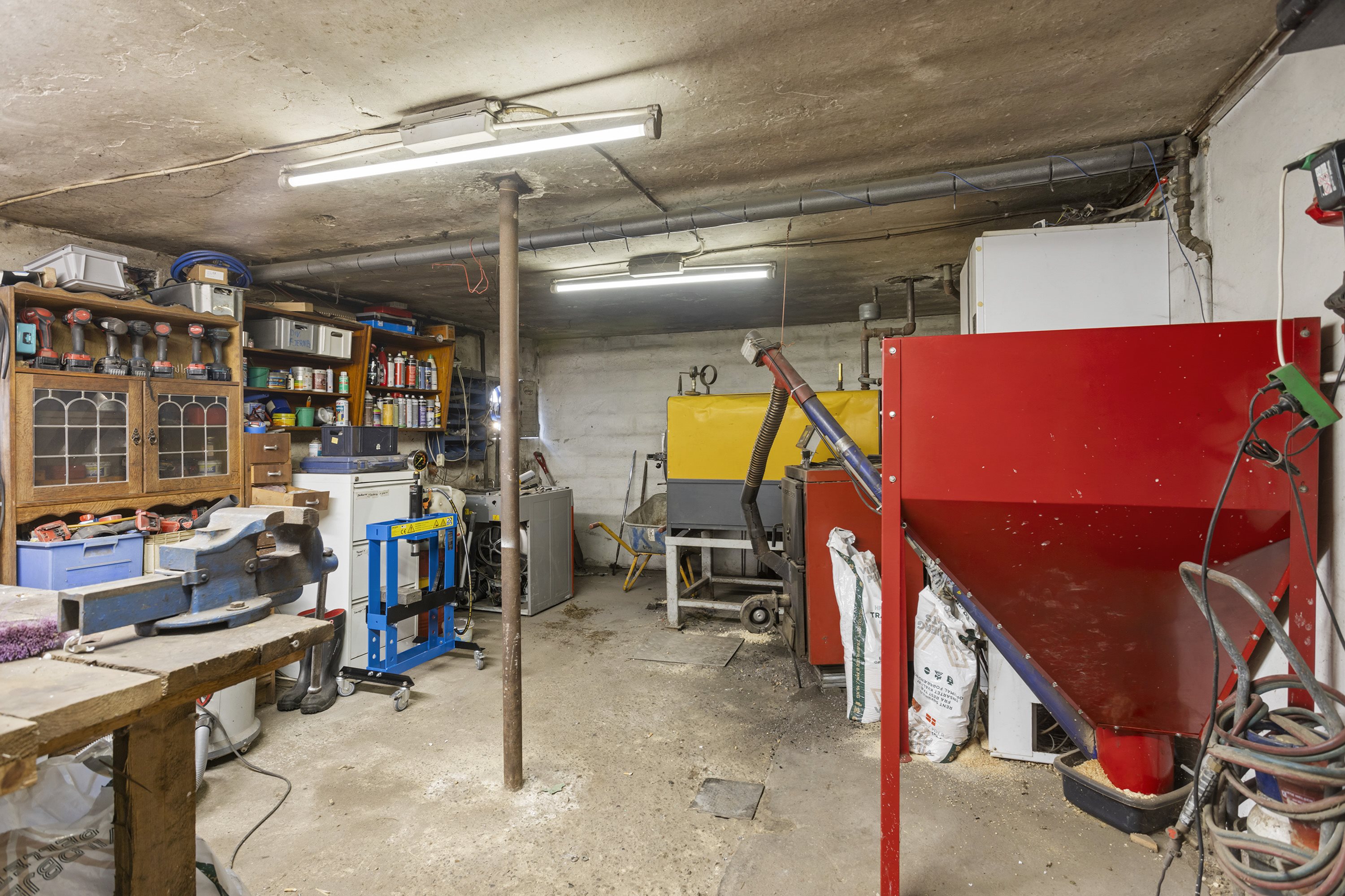 Fremhævet værksted billede i fuldskærmstilstand. Billede af Stenhøjvej 273, Stenhøj, 9900 Frederikshavn