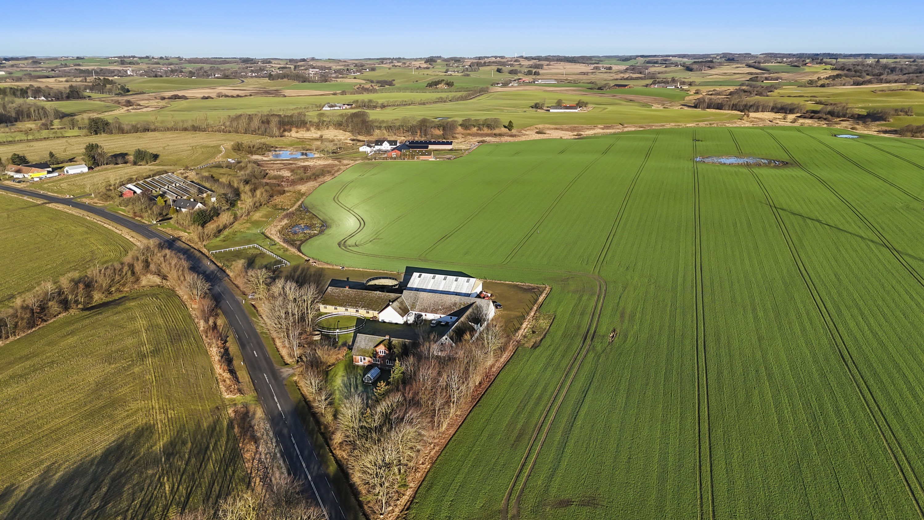 Fremhævet luftfoto billede i fuldskærmstilstand. Billede af Stenhøjvej 273, Stenhøj, 9900 Frederikshavn