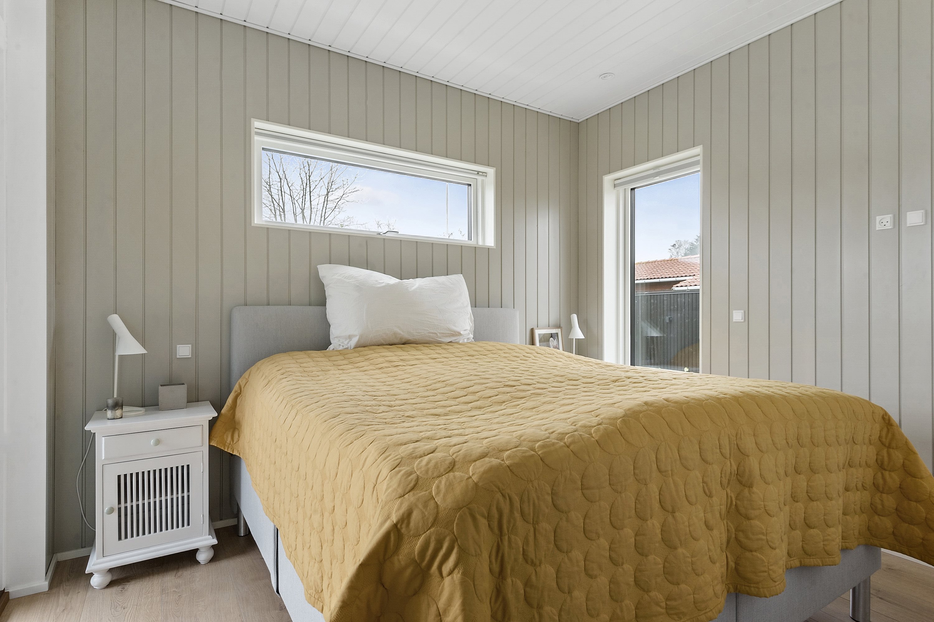 Fremhævet soveværelse billede i fuldskærmstilstand. Billede af Plantagevej 48, Saksild Str, 8300 Odder