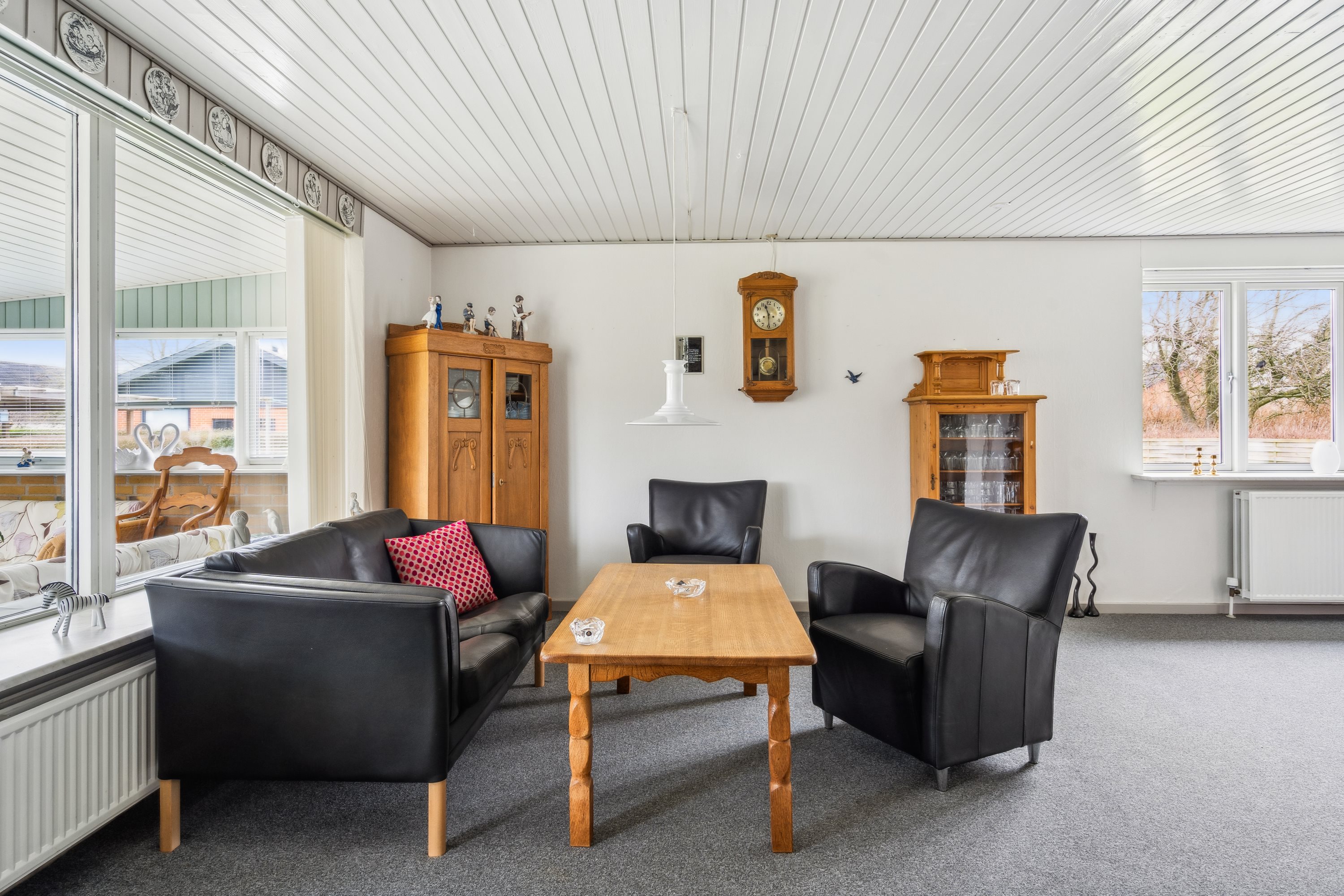 Fremhævet stue billede i fuldskærmstilstand. Billede af Holbergsvej 5, 9760 Vrå