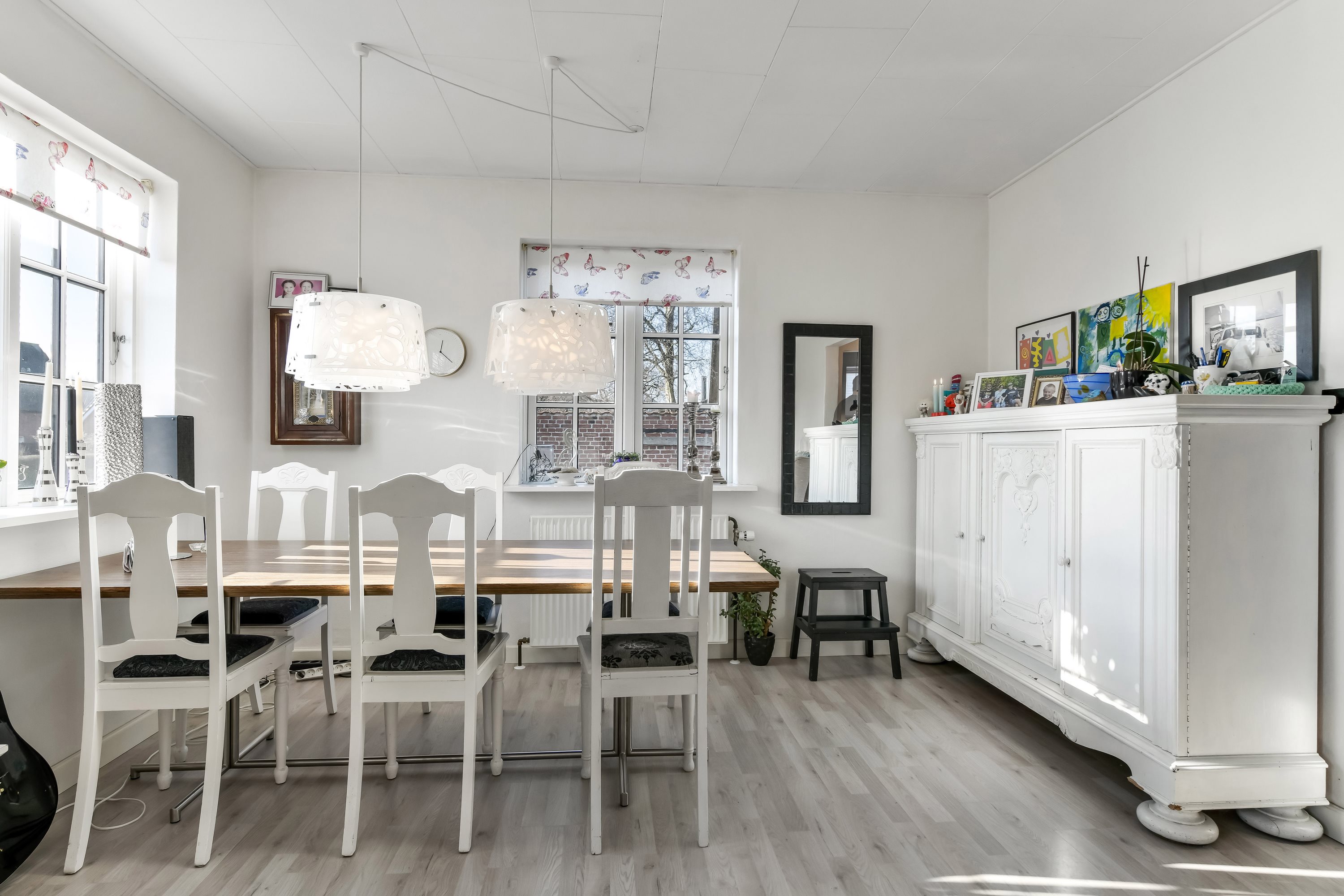 Fremhævet stue billede i fuldskærmstilstand. Billede af Wessels Alle 4, 6700 Esbjerg