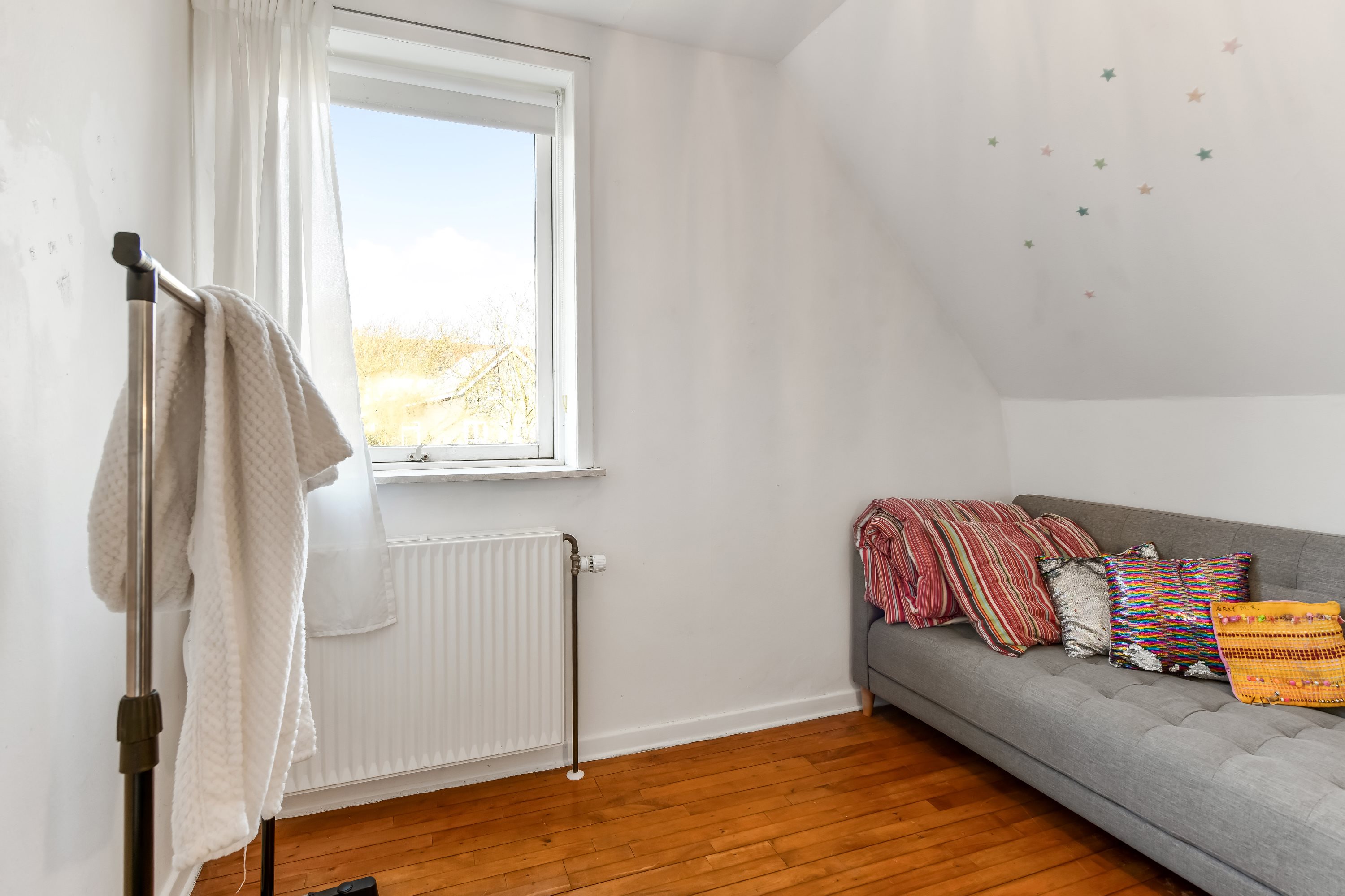 Fremhævet værelse billede i fuldskærmstilstand. Billede af Wessels Alle 4, 6700 Esbjerg