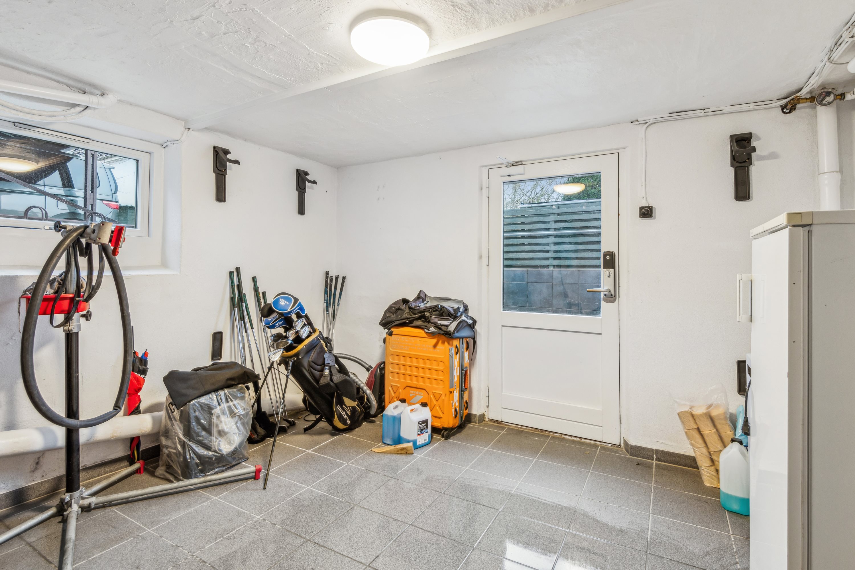 Fremhævet garage billede i fuldskærmstilstand. Billede af Tyge Brahes Vej 48, st.., 9000 Aalborg