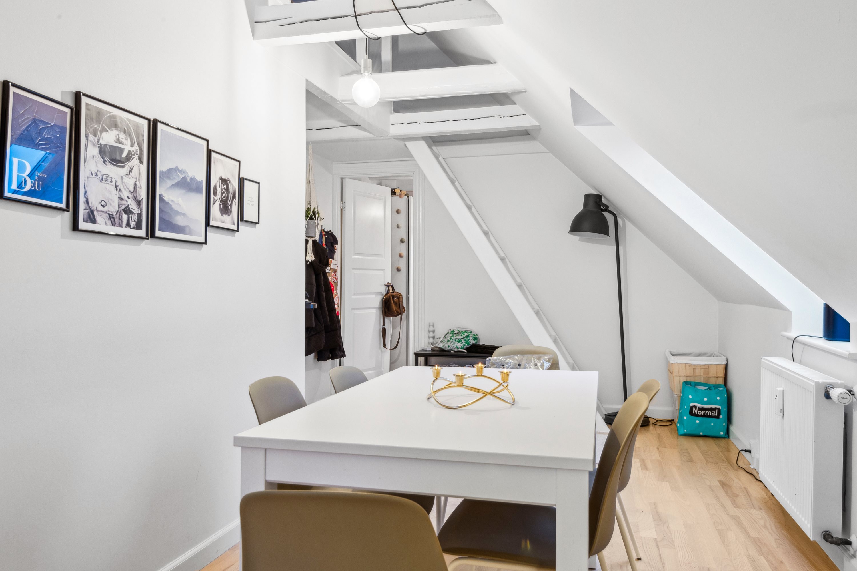 Miniaturebillede 2: værelse. Billede af Tyge Brahes Vej 48, 2., 9000 Aalborg