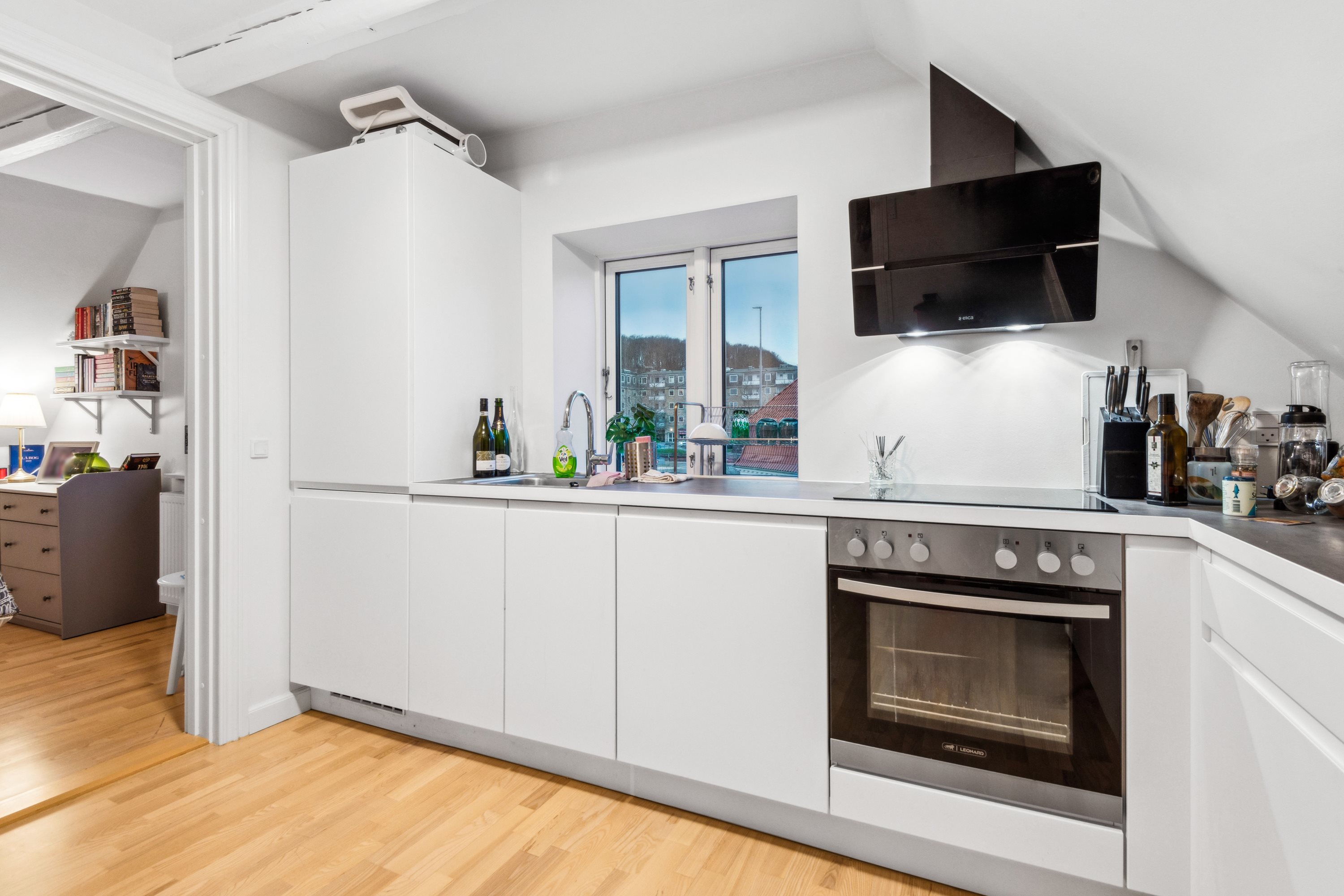 Fremhævet køkken billede i fuldskærmstilstand. Billede af Tyge Brahes Vej 48, 2., 9000 Aalborg