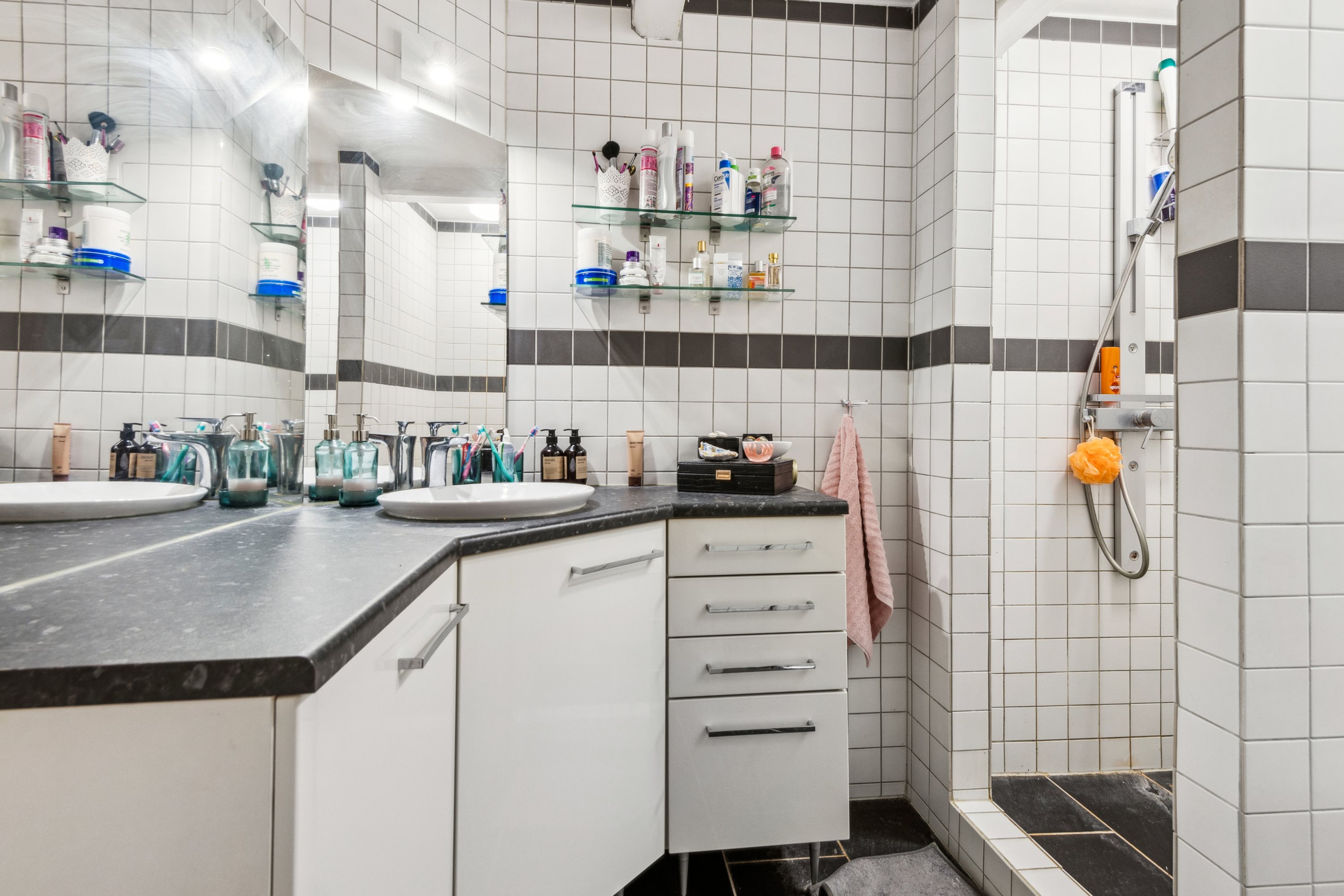 Fremhævet køkken billede i fuldskærmstilstand. Billede af Tyge Brahes Vej 48, 2., 9000 Aalborg