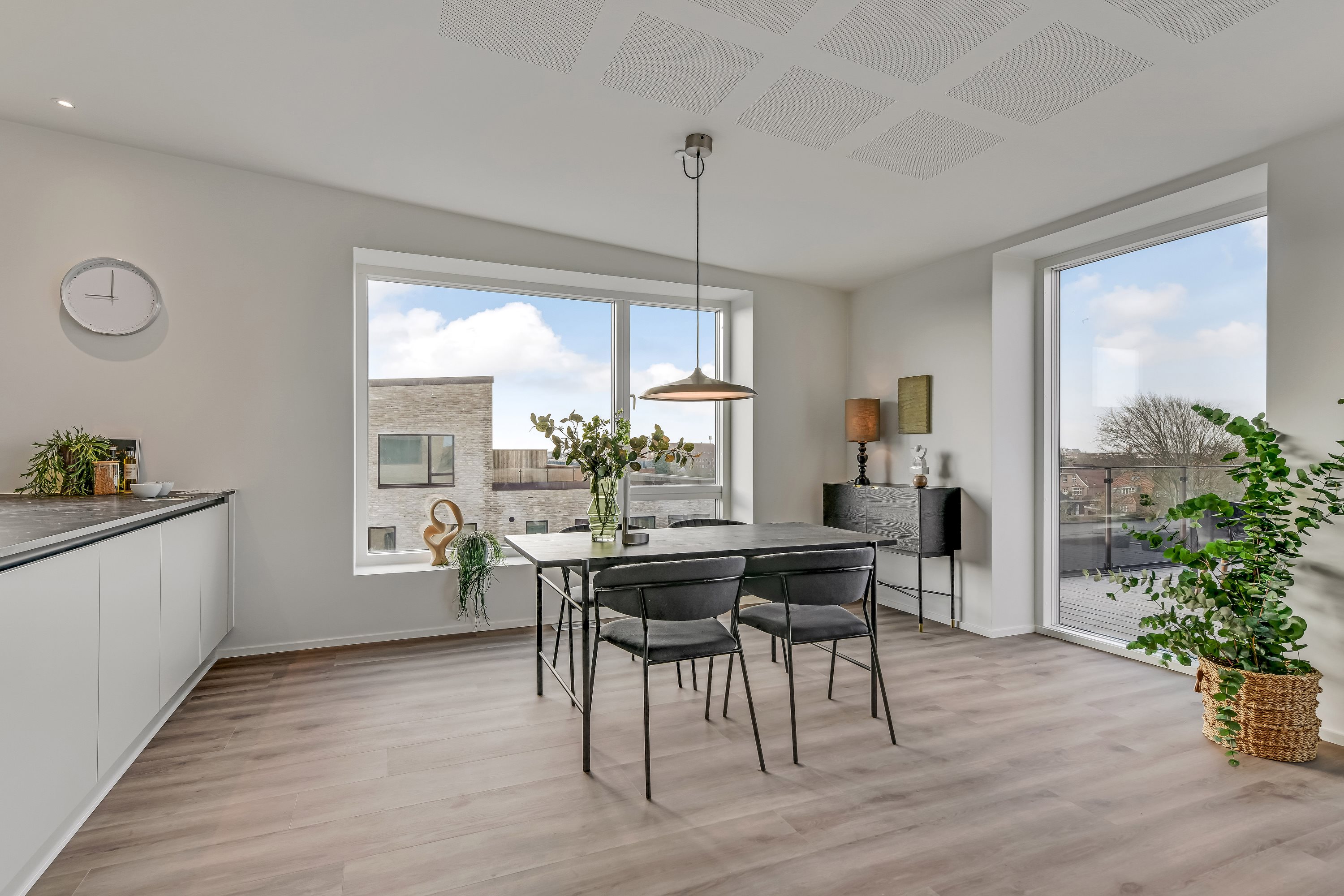 Fremhævet stue billede i fuldskærmstilstand. Billede af Schaubparken 10, 3. tv., 6700 Esbjerg