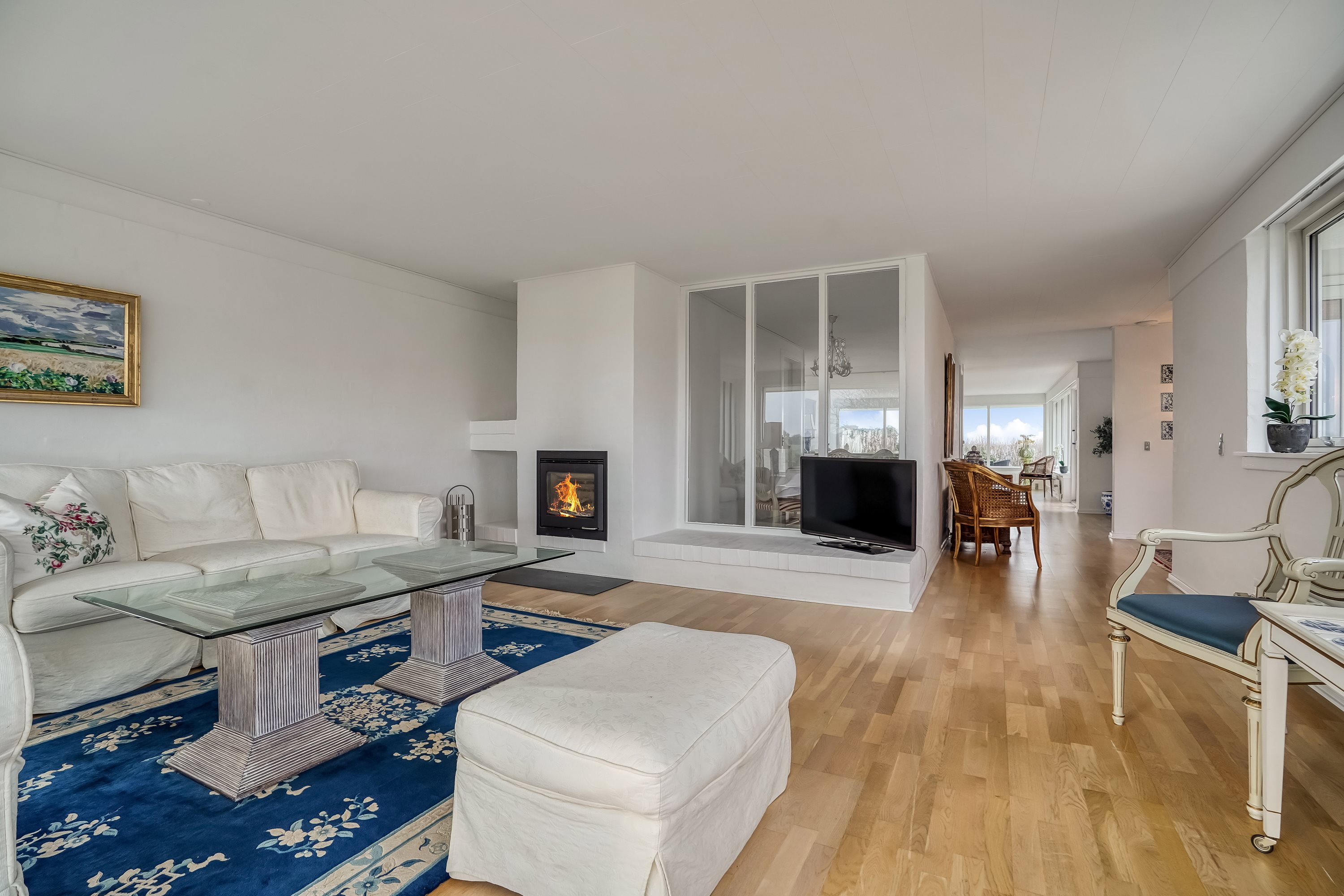 Fremhævet stue billede i fuldskærmstilstand. Billede af Madehøjvej 4, Midskov, 5370 Mesinge