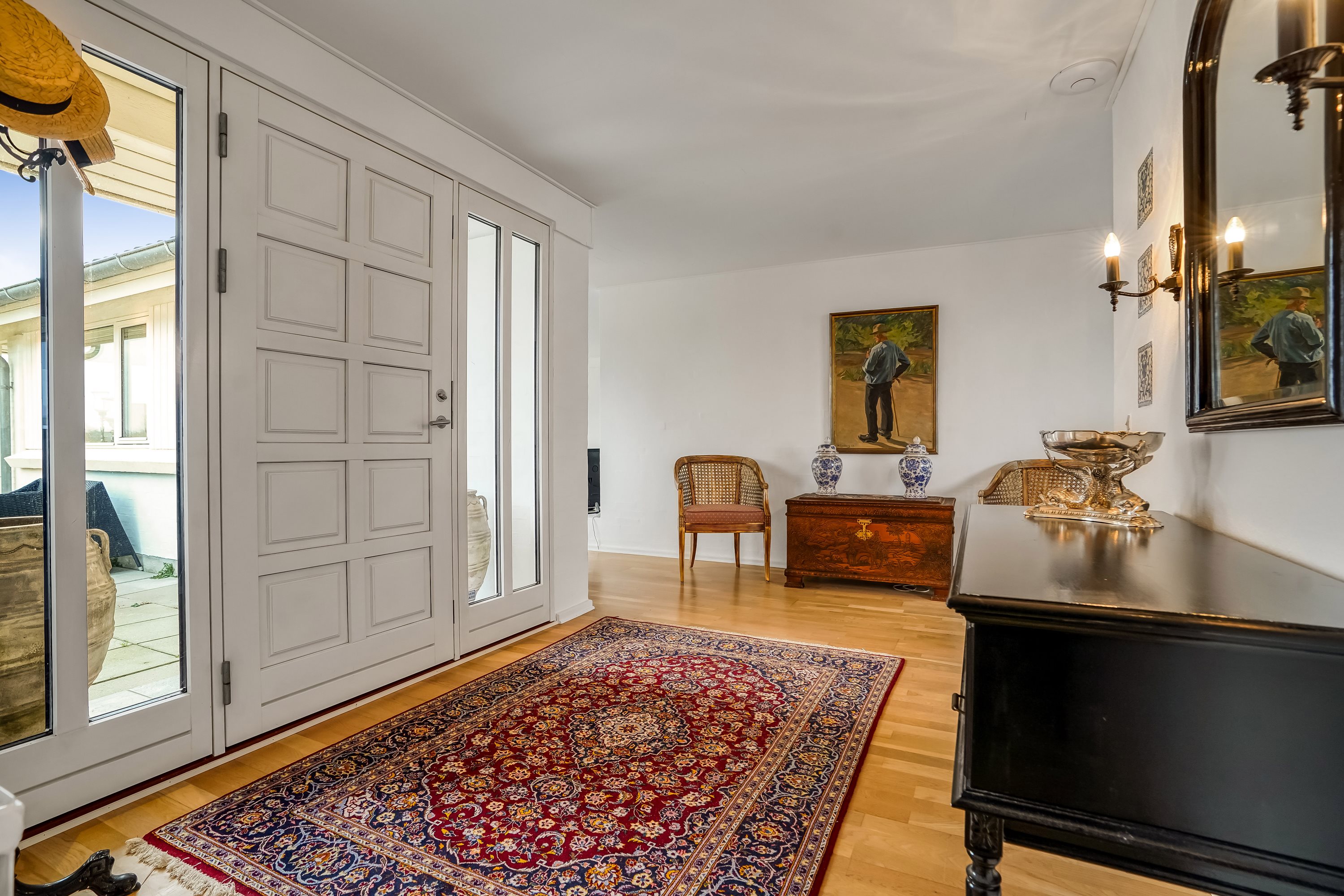 Fremhævet entré billede i fuldskærmstilstand. Billede af Madehøjvej 4, Midskov, 5370 Mesinge